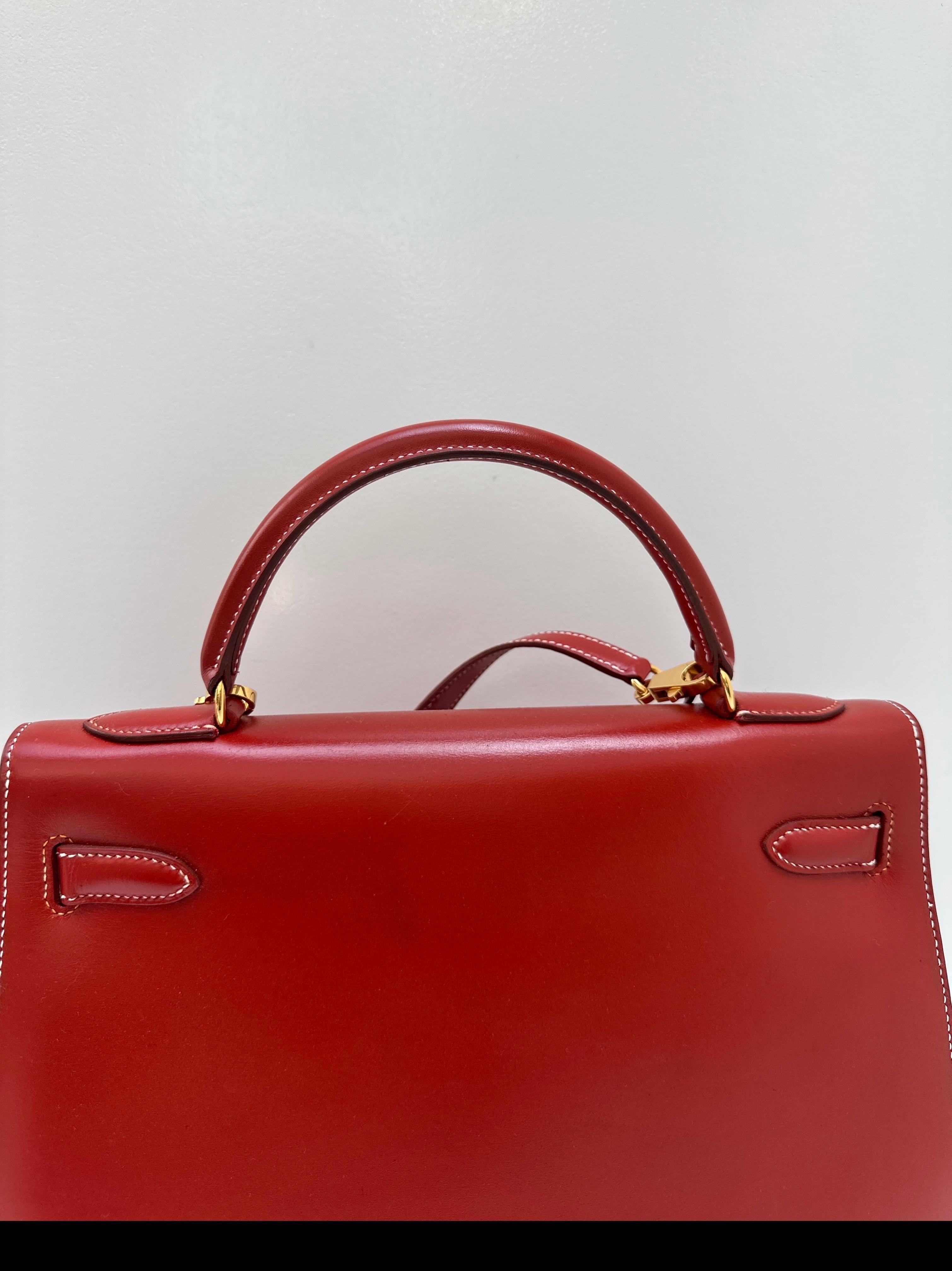 Women's or Men's Hermes Brique Kelly 32 Bag For Sale