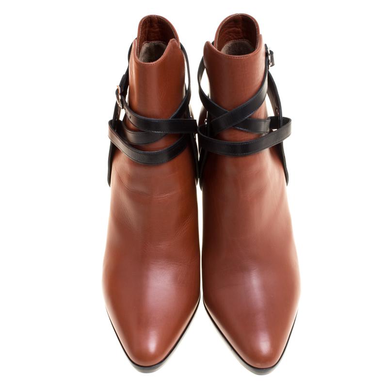 Hermes braunschwarz Leder Cross Strap Spitzen Zehen Knöchel Stiefel Größe 37,5 Hermes braunschwarz Leder Cross Strap Spitzen Zehen Knöchel Stiefel Größe 37,5