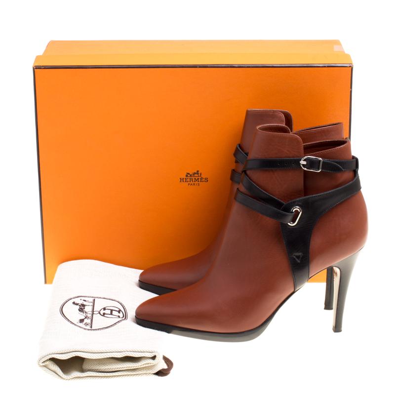 Hermes braunschwarz Leder Cross Strap Spitzen Zehen Knöchel Stiefel Größe 37,5 Hermes braunschwarz Leder Cross Strap Spitzen Zehen Knöchel Stiefel Größe 37,5