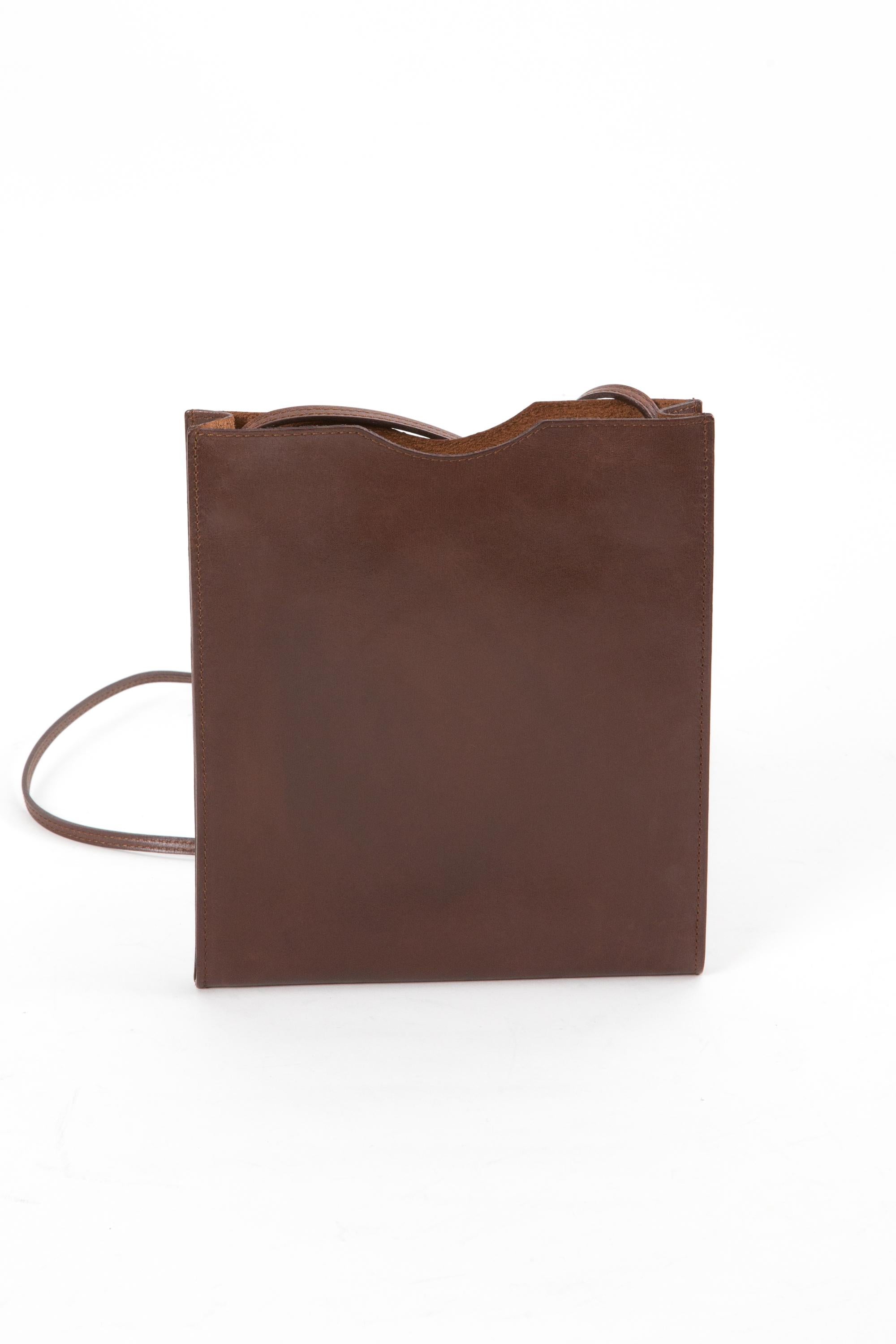 Bolso de hombro tipo clutch 