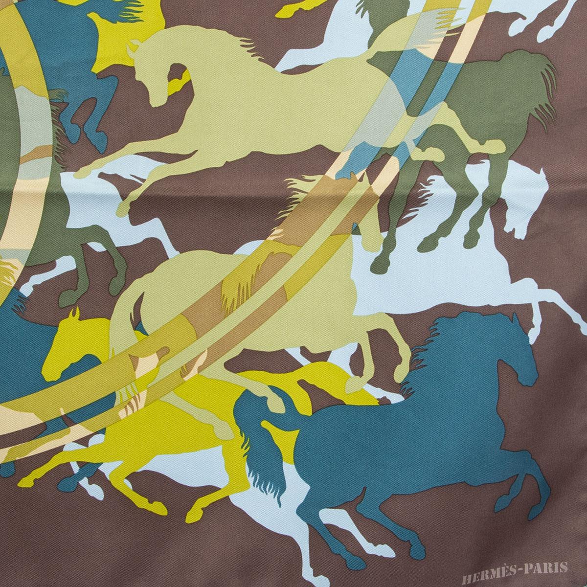 Hermes brown & green EX LIBRIS EN CAMOUFLAGE 90 silk twill Scarf In Good Condition In Zürich, CH