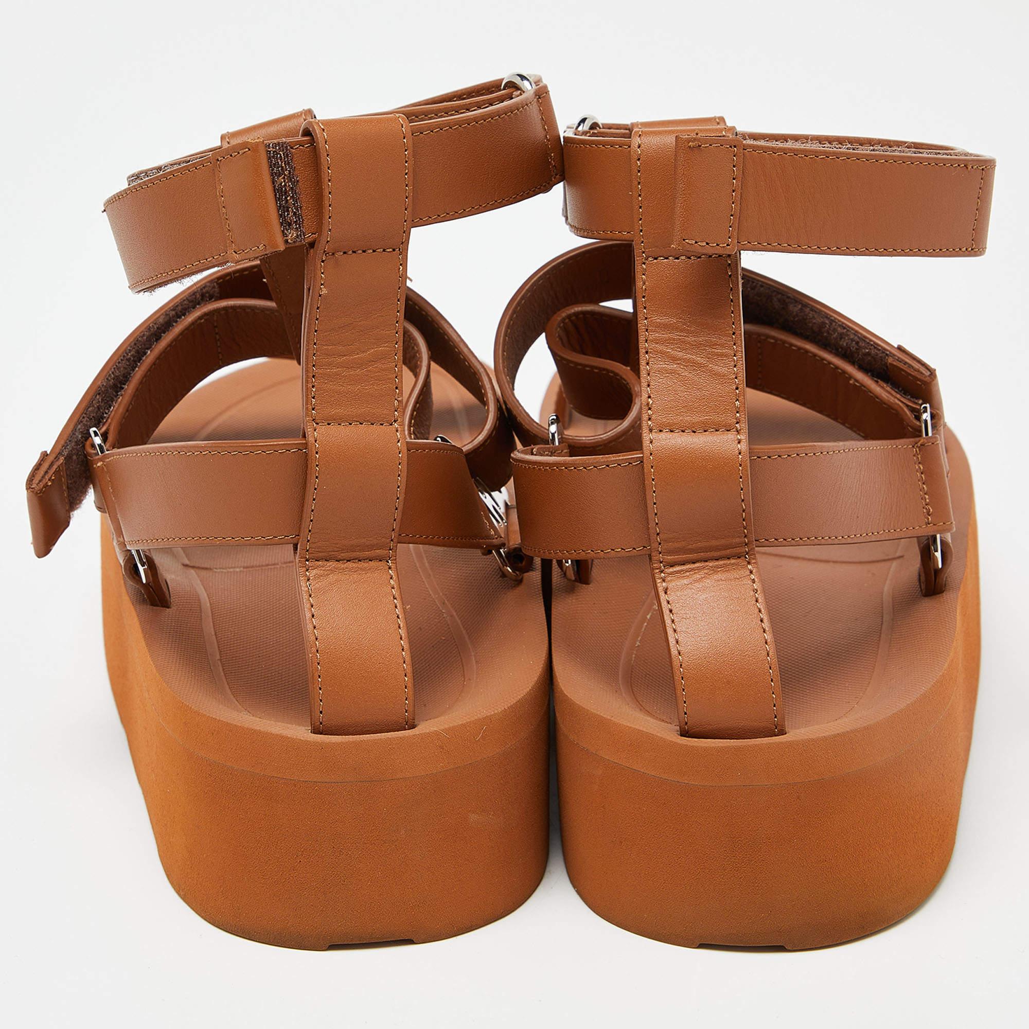 Hermès Brown Leather Enid Gladiator Sandals Size 40 In Good Condition In Dubai, Al Qouz 2