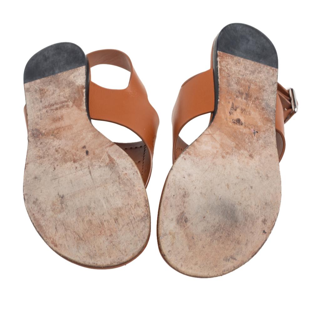 Hermès Brown Leather Kola Thong Flat Slingback Sandals Size 37.5 In Good Condition In Dubai, Al Qouz 2