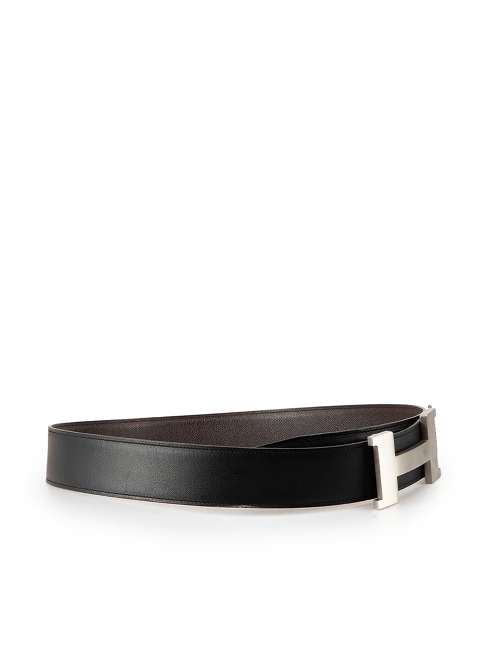 CONDITION is Very good. Minimal wear to belt is evident. Minimal wear to leather finish with minor indentations from buckle fastening and some warping of holes from use, mild scratching seen across the buckle surface on this used Hermès designer