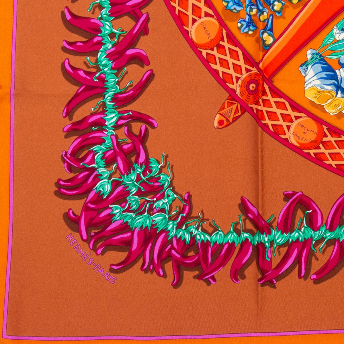 Hermes brown LES PAYS DES EPICES 90 silk twill Scarf In Excellent Condition In Zürich, CH