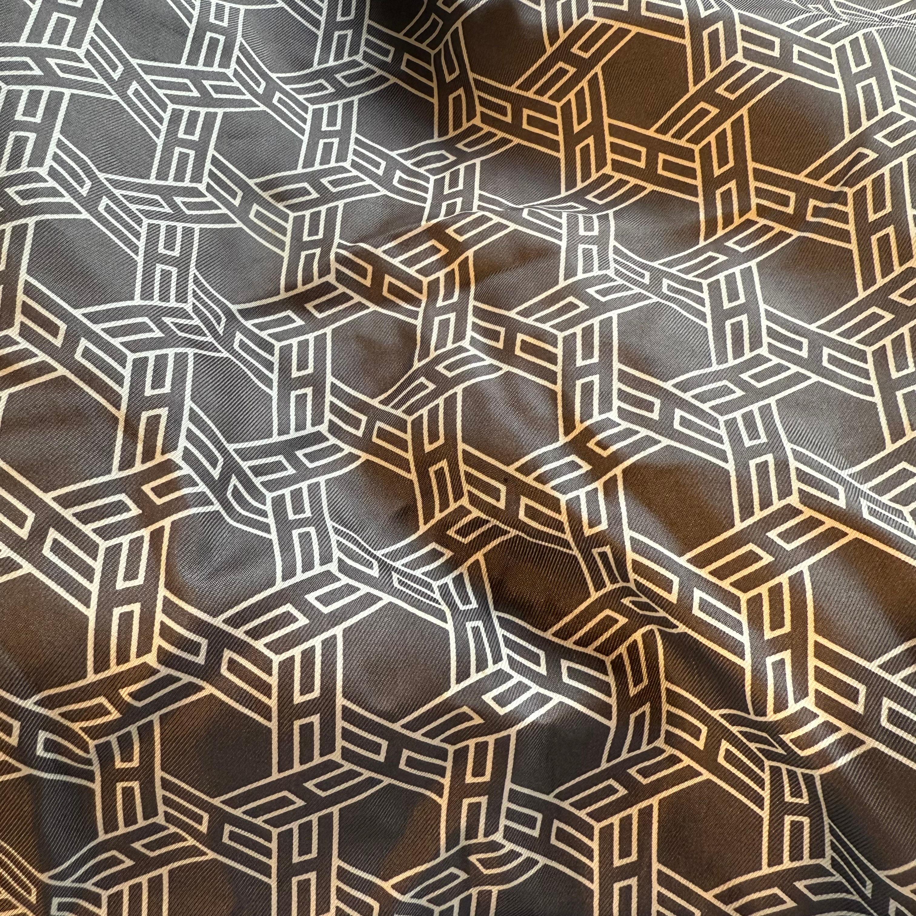 Women's Hermès Brown Silky Pop Leather Bag For Sale