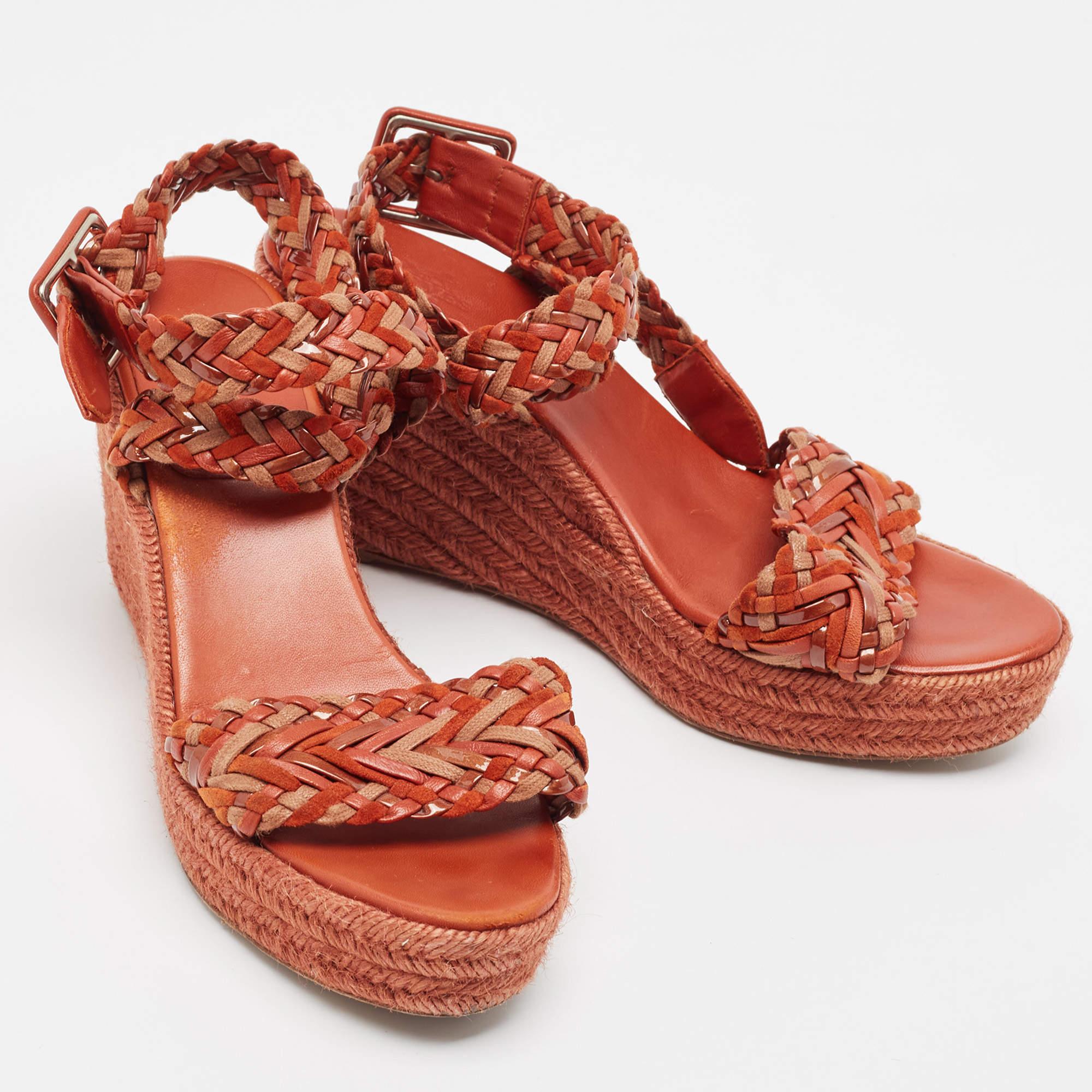 Hermes Brown Suede and Woven Wedge Espadrille Sandals Size 40 In Good Condition In Dubai, Al Qouz 2