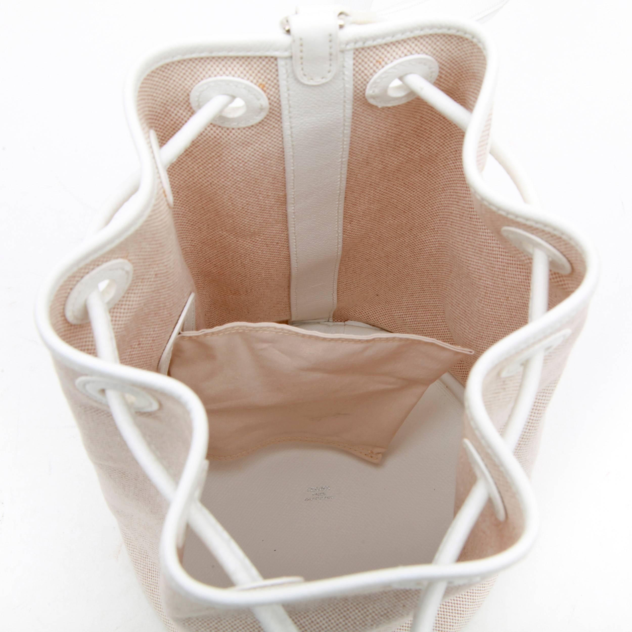 Women's HERMES Bucket Bag in White Canvas and Leather