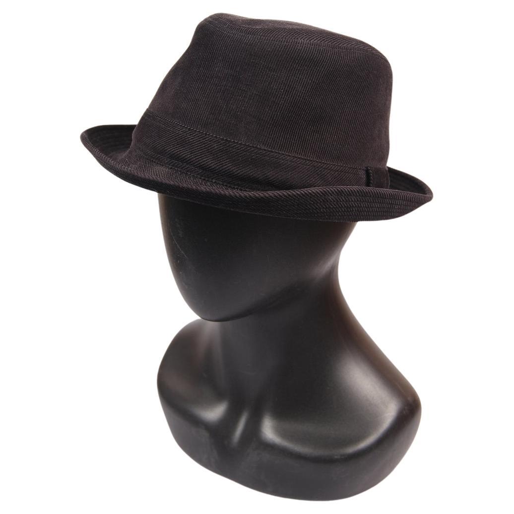 Cappello a secchiello Hermès in vendita