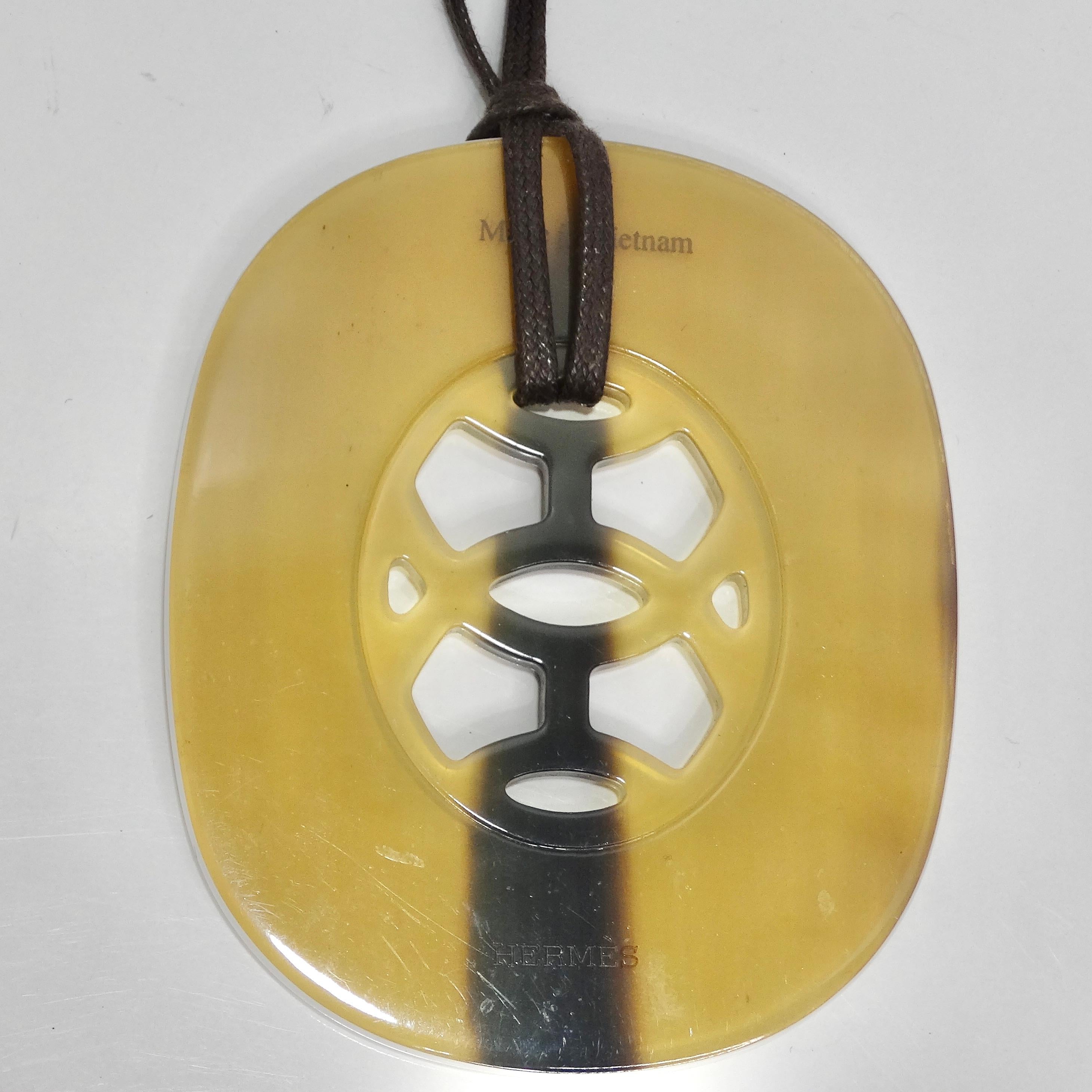 Hermes Buffalo Horn Lacquer Lift Necklace In Good Condition For Sale In Scottsdale, AZ