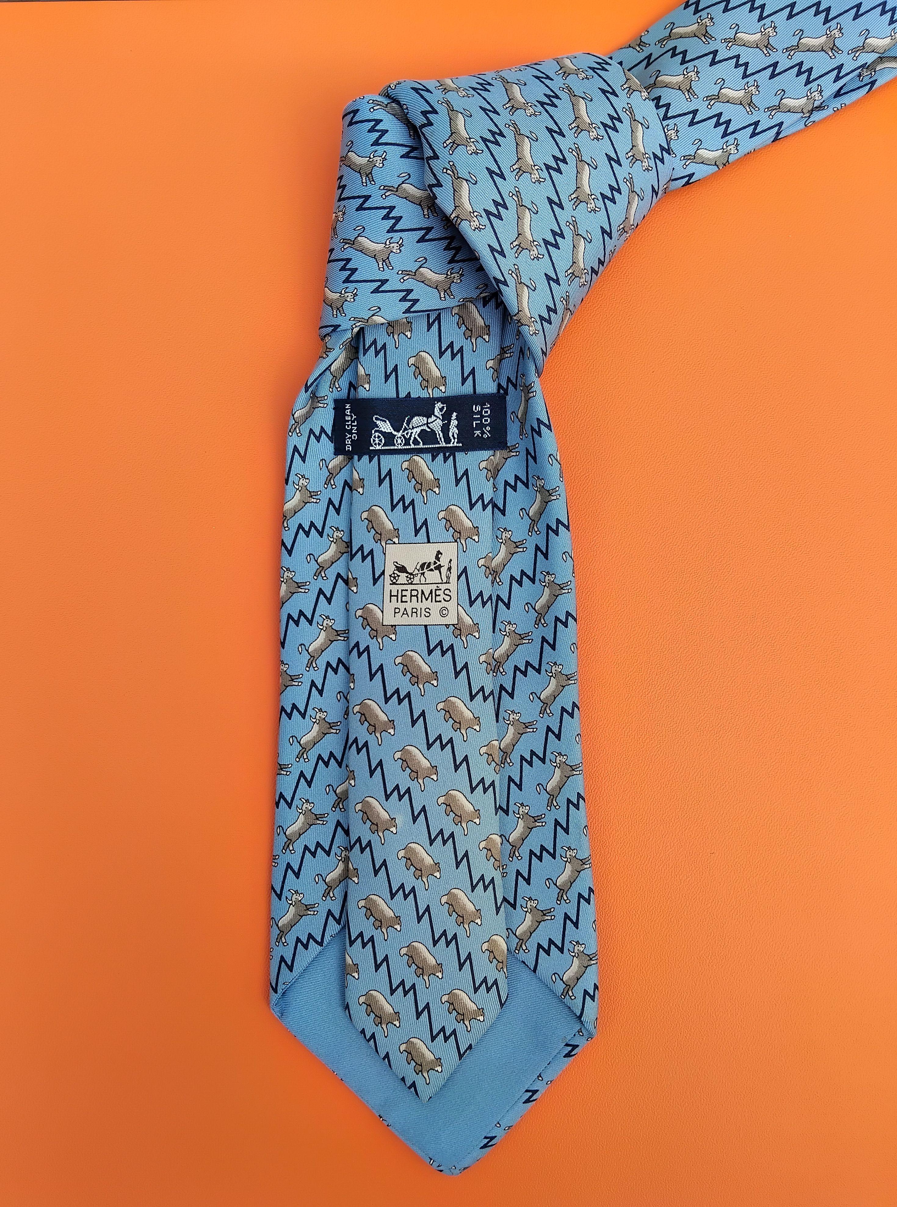 Hermès Bulls And Bears Wall Street Stock Market Tie in Silk RARE 1