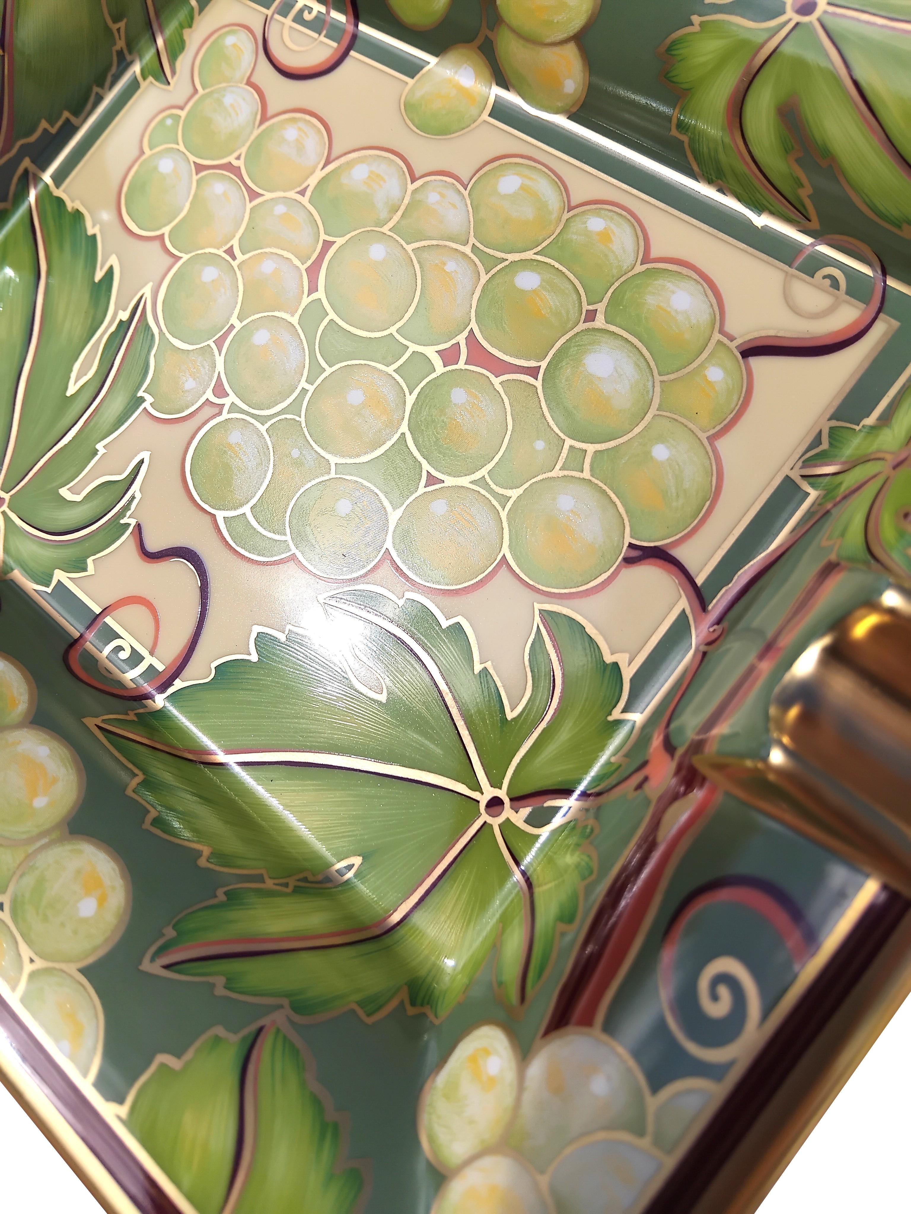 Hermès Racimo de uvas Cenicero para puros Bandeja de cambio Porcelana dorada en venta 6