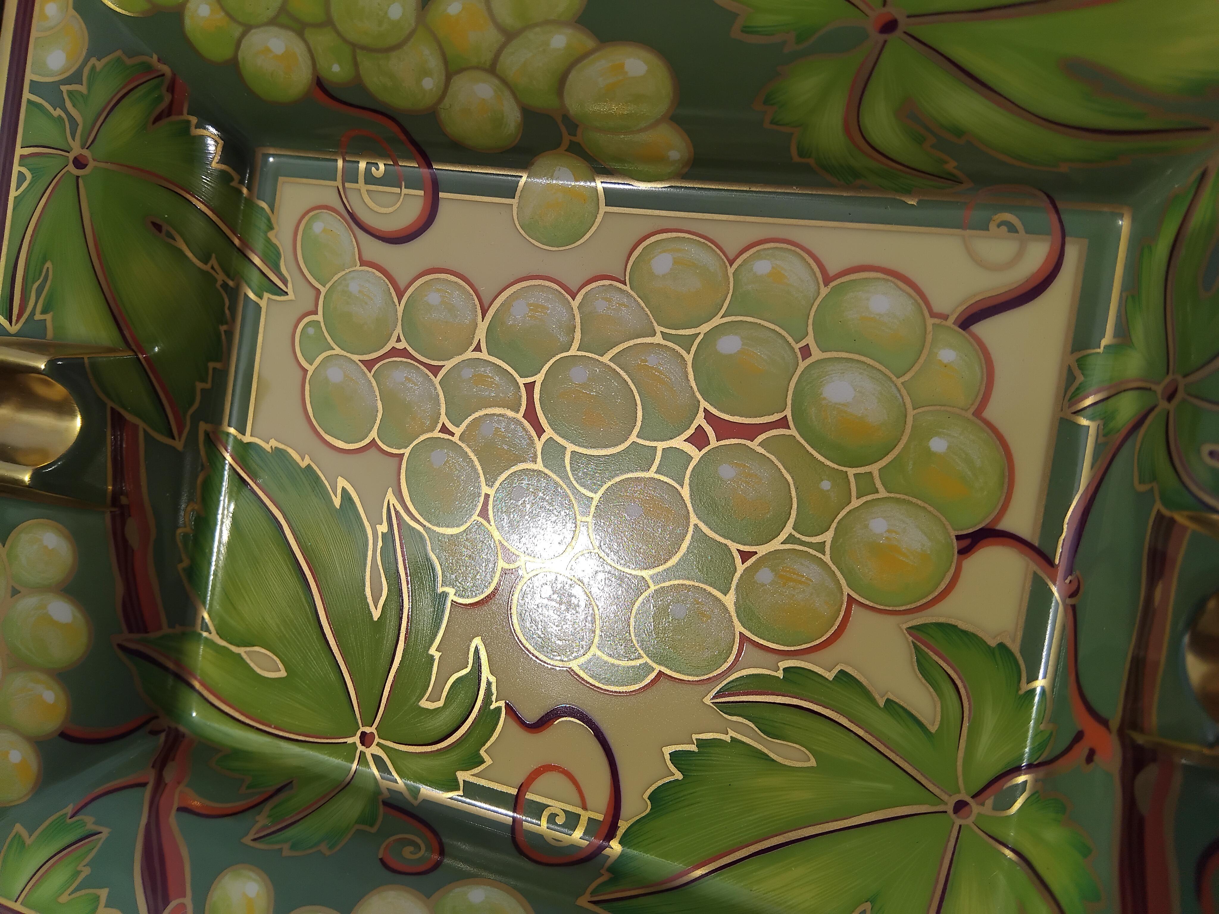Brown Hermès Bunch of Grapes Print Cigar Ashtray Change Tray Porcelain Gold