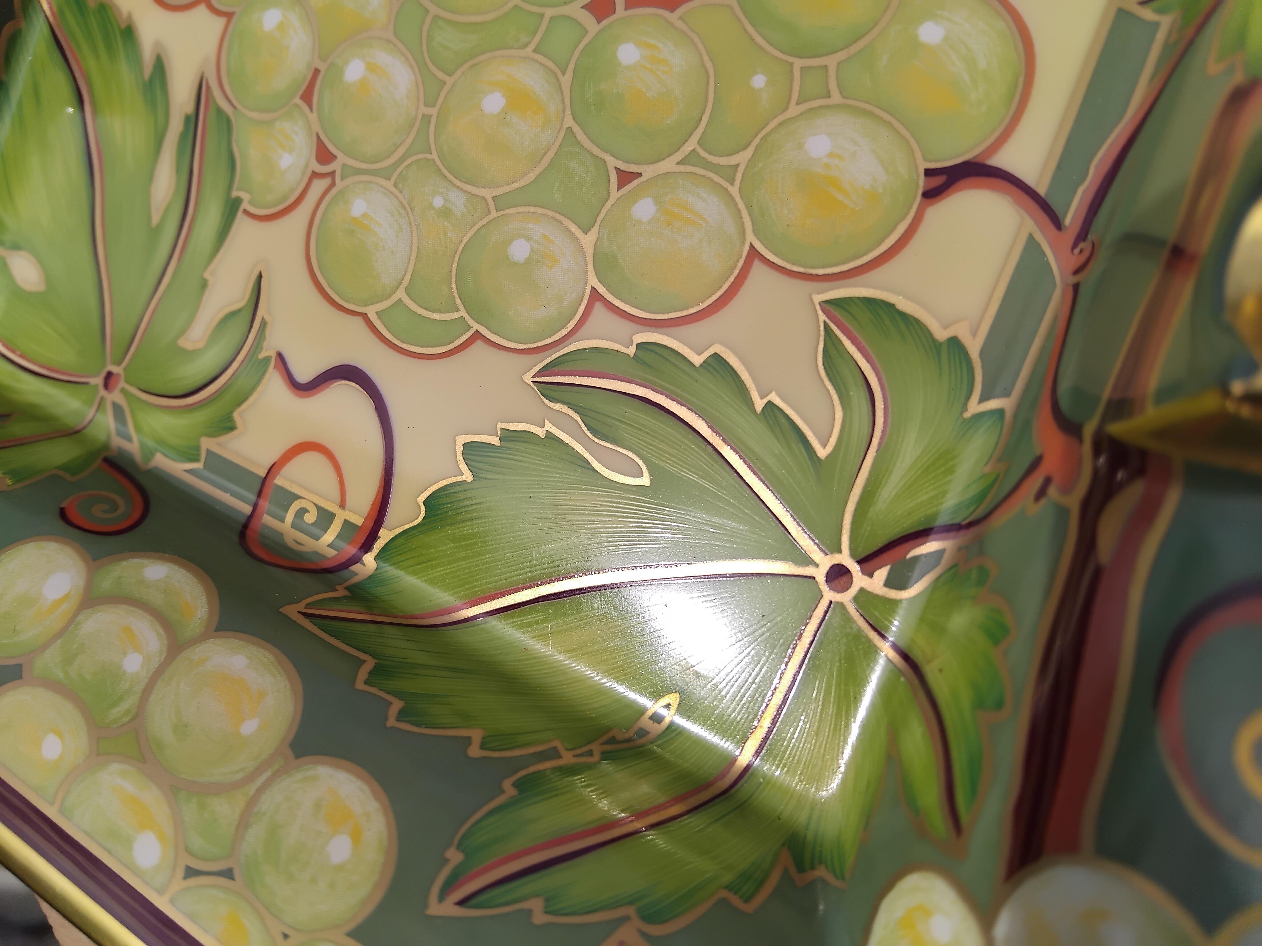 Hermès Bunch of Grapes Print Cigar Ashtray Change Tray Porcelain Gold 1