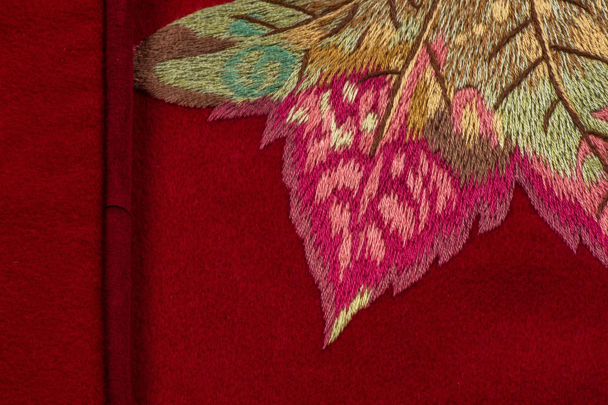 Hermès Burgundy Embroidered King Blanket For Sale 3