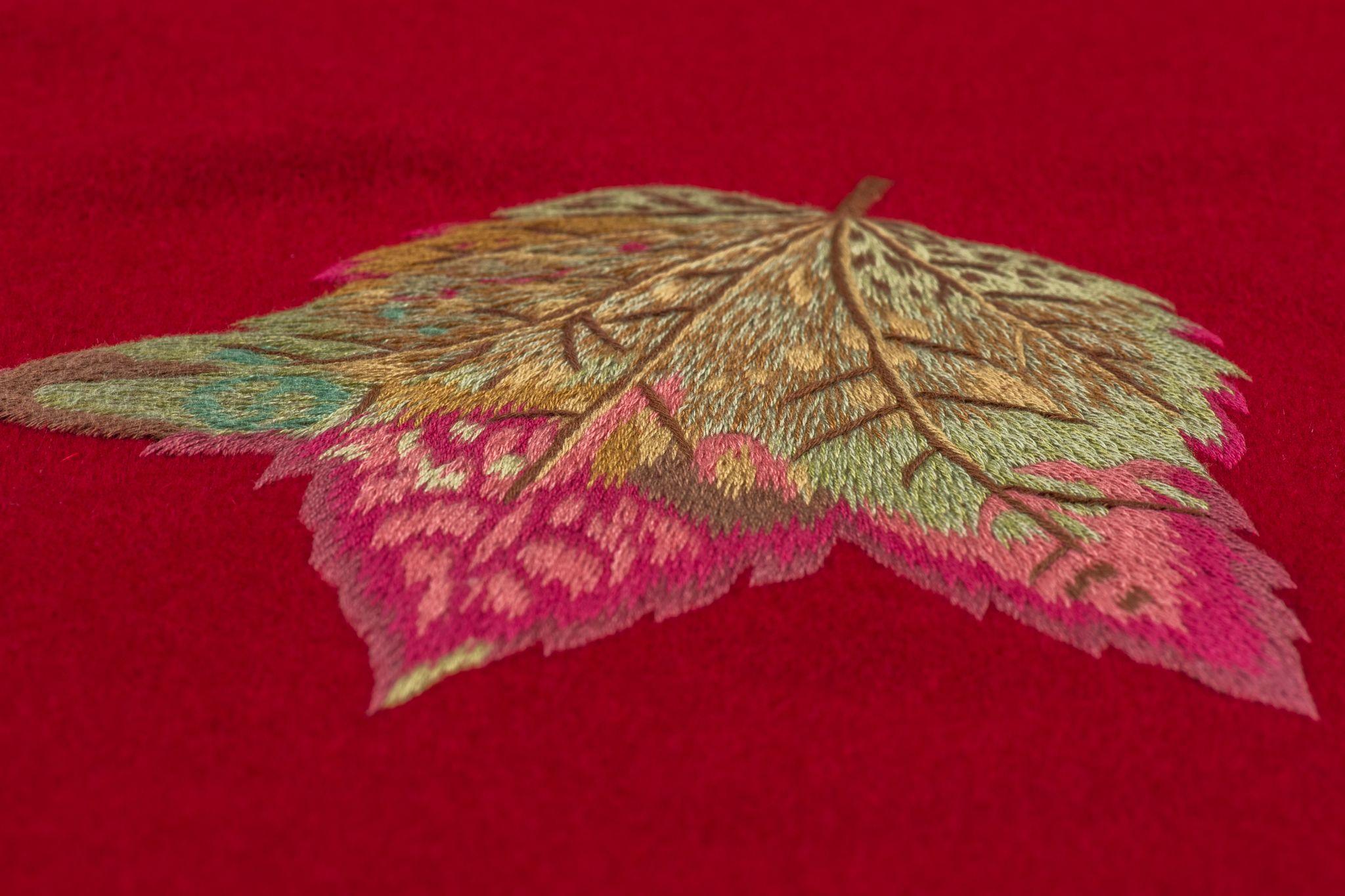 Hermès Burgundy Embroidered King Blanket For Sale 5