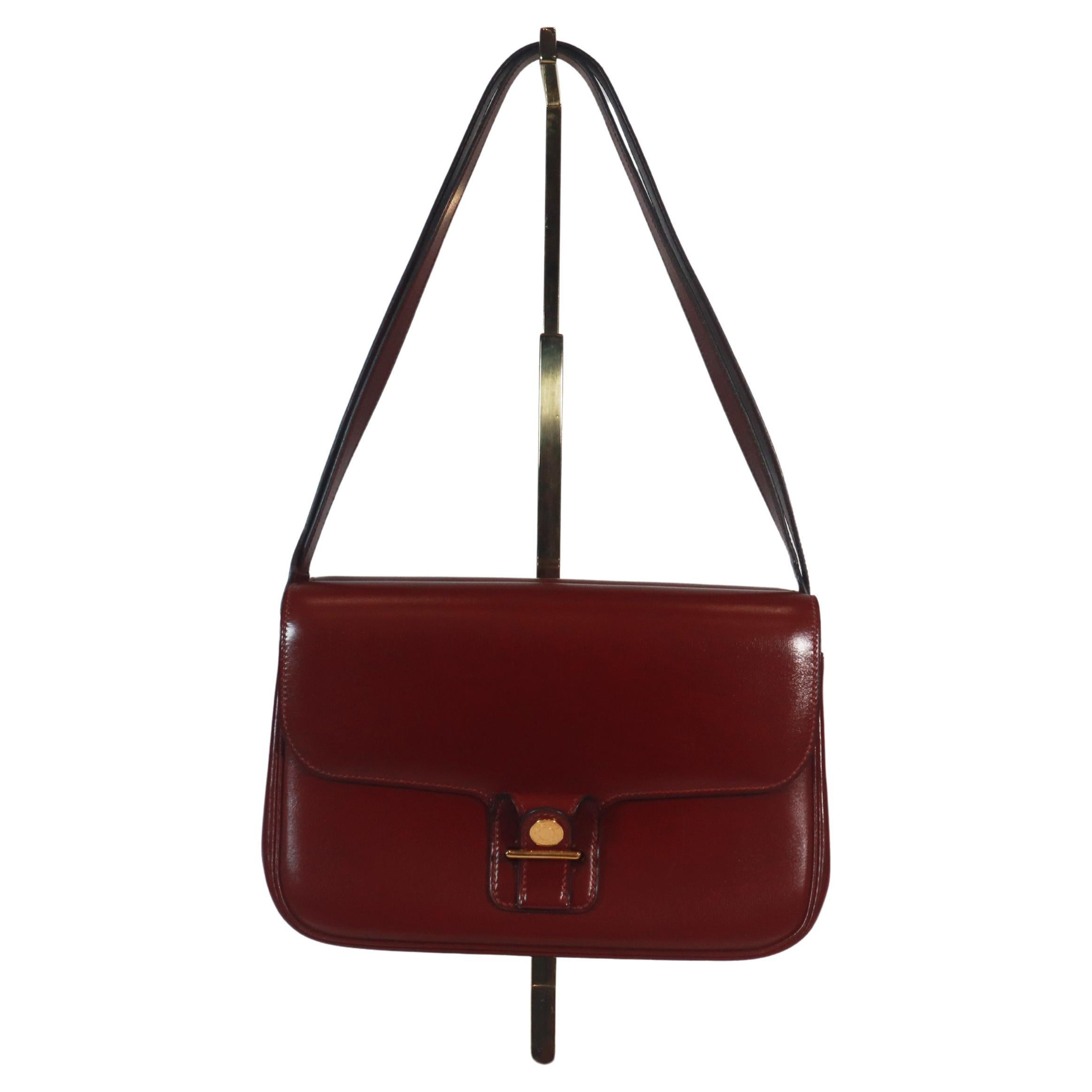 HERMÈS Burgundy Leather Two-Way Crossbody Bag with Adjustable Strap