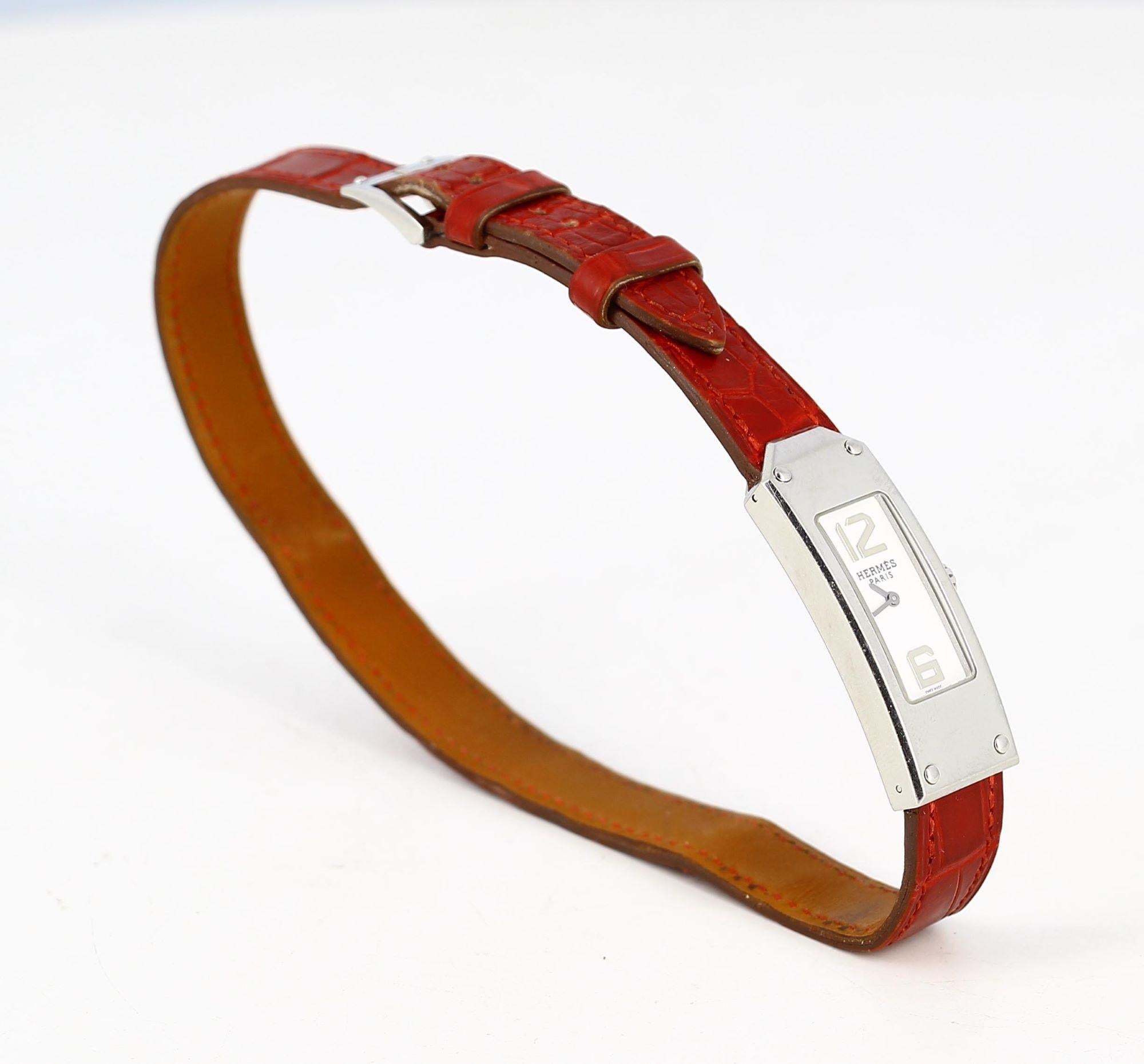 Hermes Burgundy Leather Watch In Good Condition For Sale In PARIS, FR