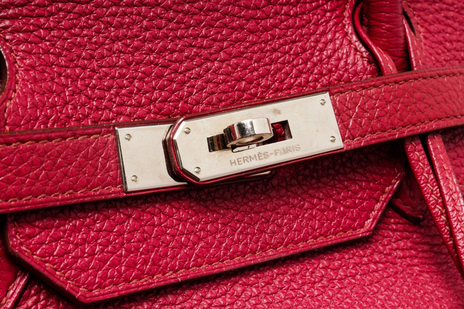 Hermes Togo Leder Brikin 40cm Umhängetasche in Burgunderrot im Zustand „Gut“ in Irvine, CA