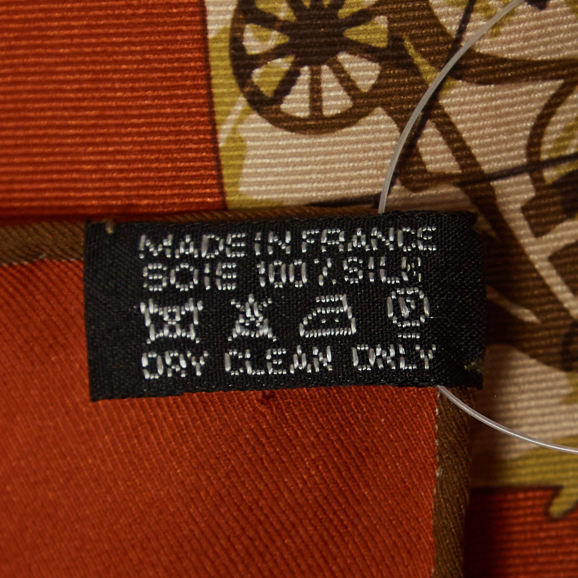 Women's Hermès Burnt Orange/Brown Kelly en Caleche Silk Scarf For Sale