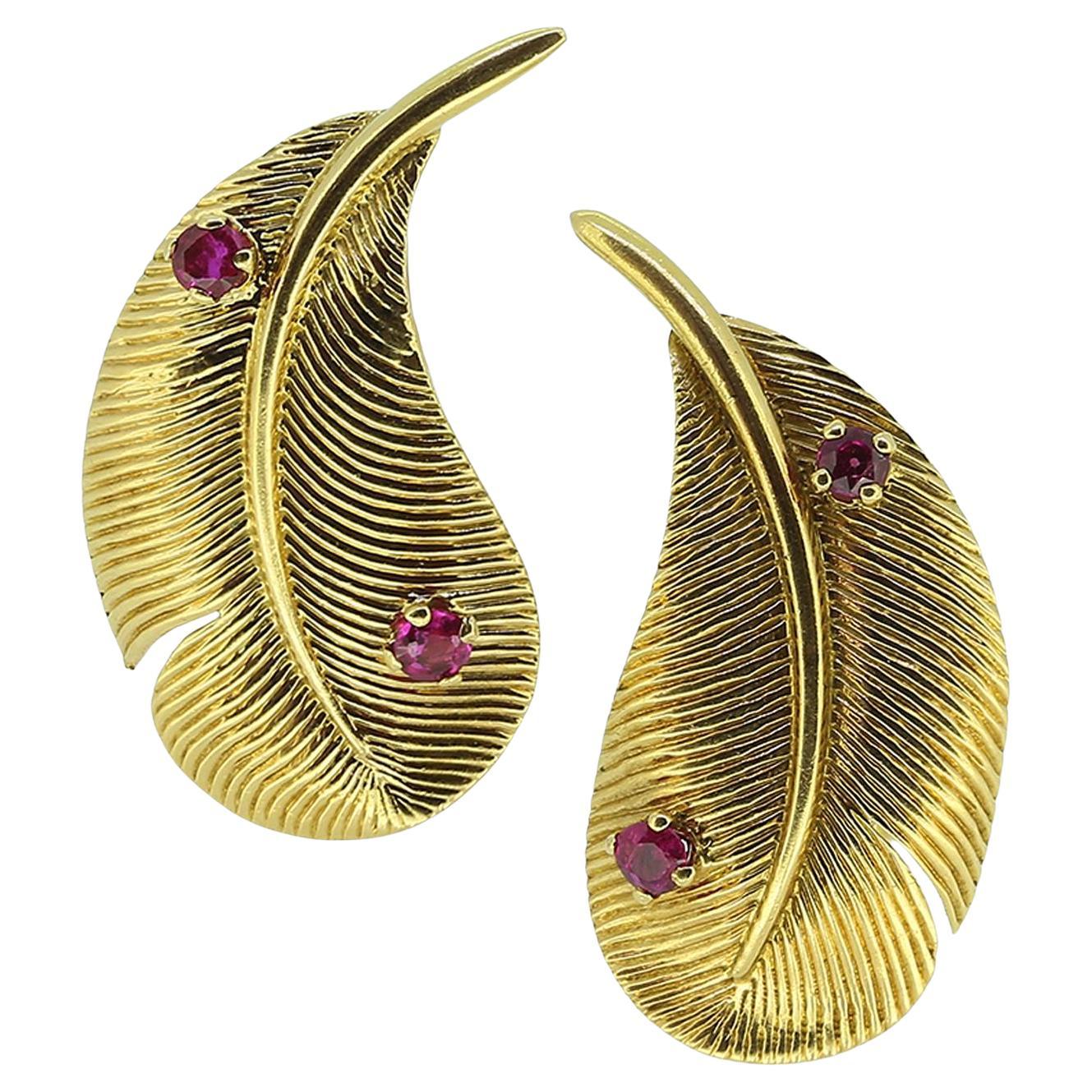 Orecchini con piume di rubino Hermès By Georges Lenfant