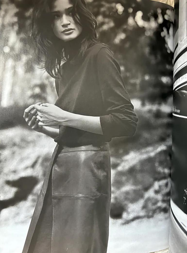 HERMÈS BY Martin Margiela A/W2002 Black Lambskin Leather Open Front Over skirt For Sale 13