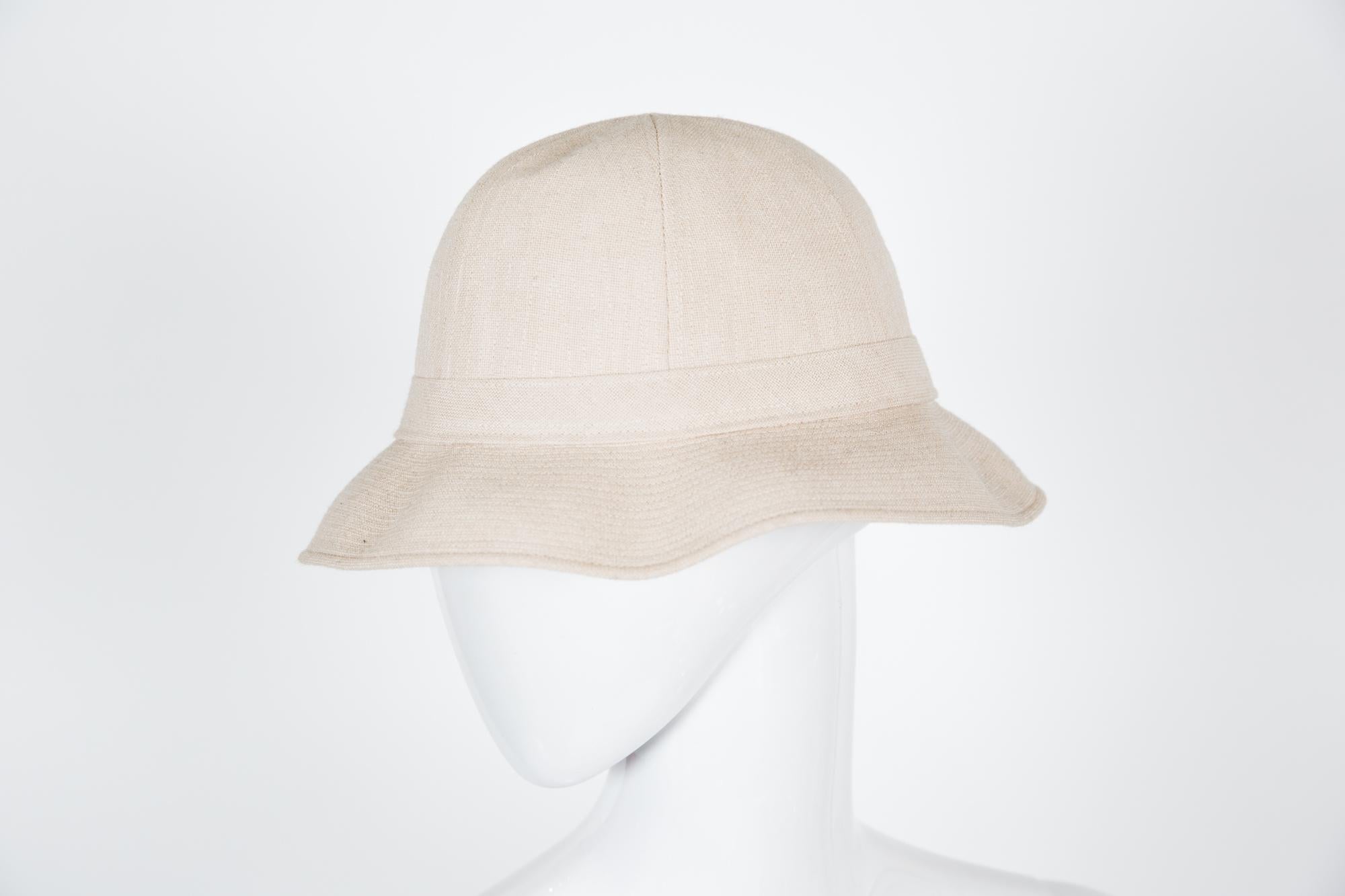 Hermes Motsch Paris (Hermès artisan maker) summer ivory cotton canvas bucket hat. 
Size: 55 
Borders: 6cm
In good vintage condition. Made in France.
We guarantee you will receive this gorgeous summer hat as described and showed on photos.