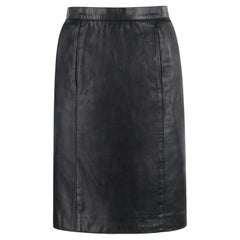 HERMES c.I.C. Mini jupe crayon classique à poches en cuir d'agneau noir