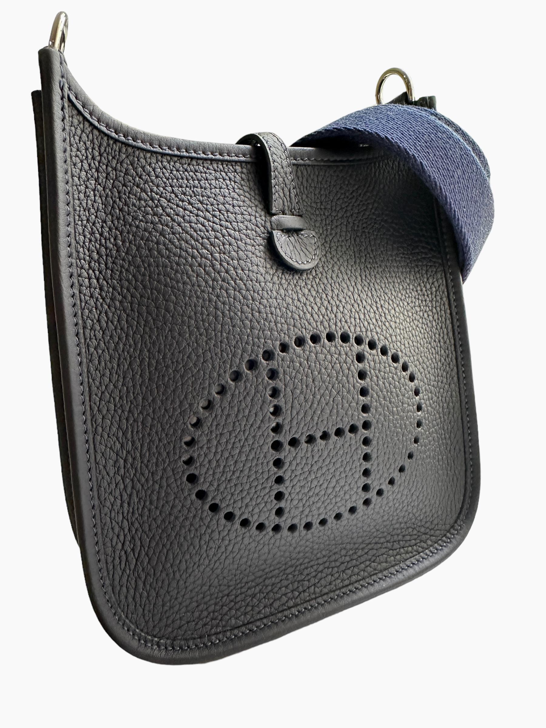 Hermès Caban Evelyne 16 TPM Tasche Handtasche Blau Saphire Strap für Damen oder Herren
