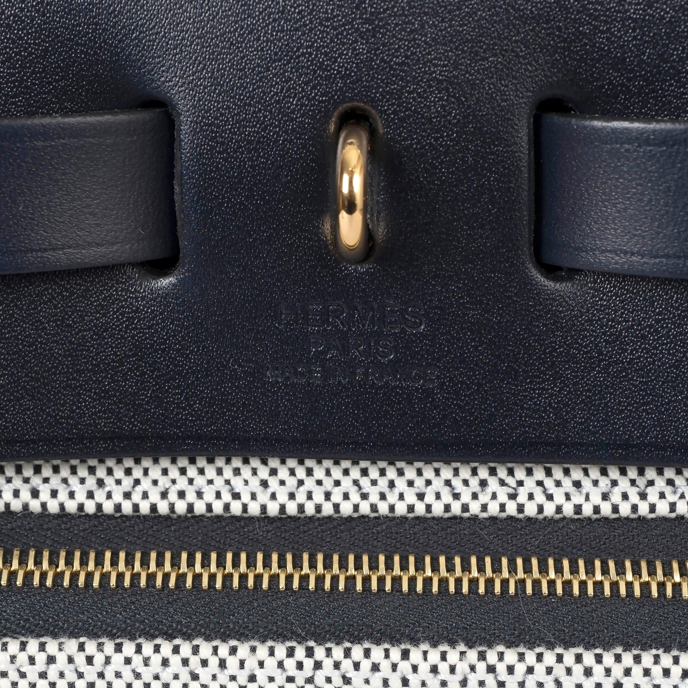 HERMES Caban / Indigo Toile H Berline canvas Hunter leather HERBAG 31 ZIP Bag 2