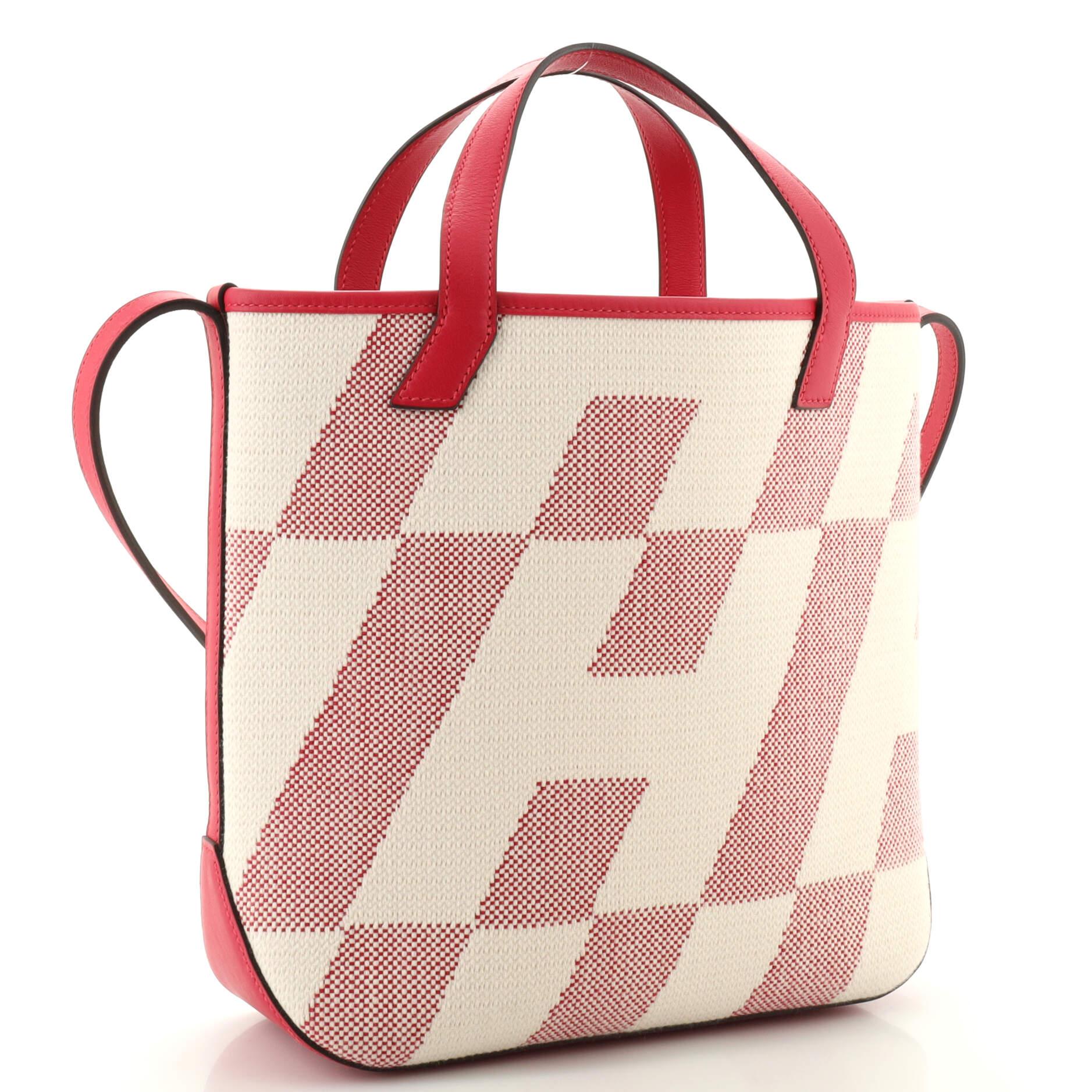 sac avec un h