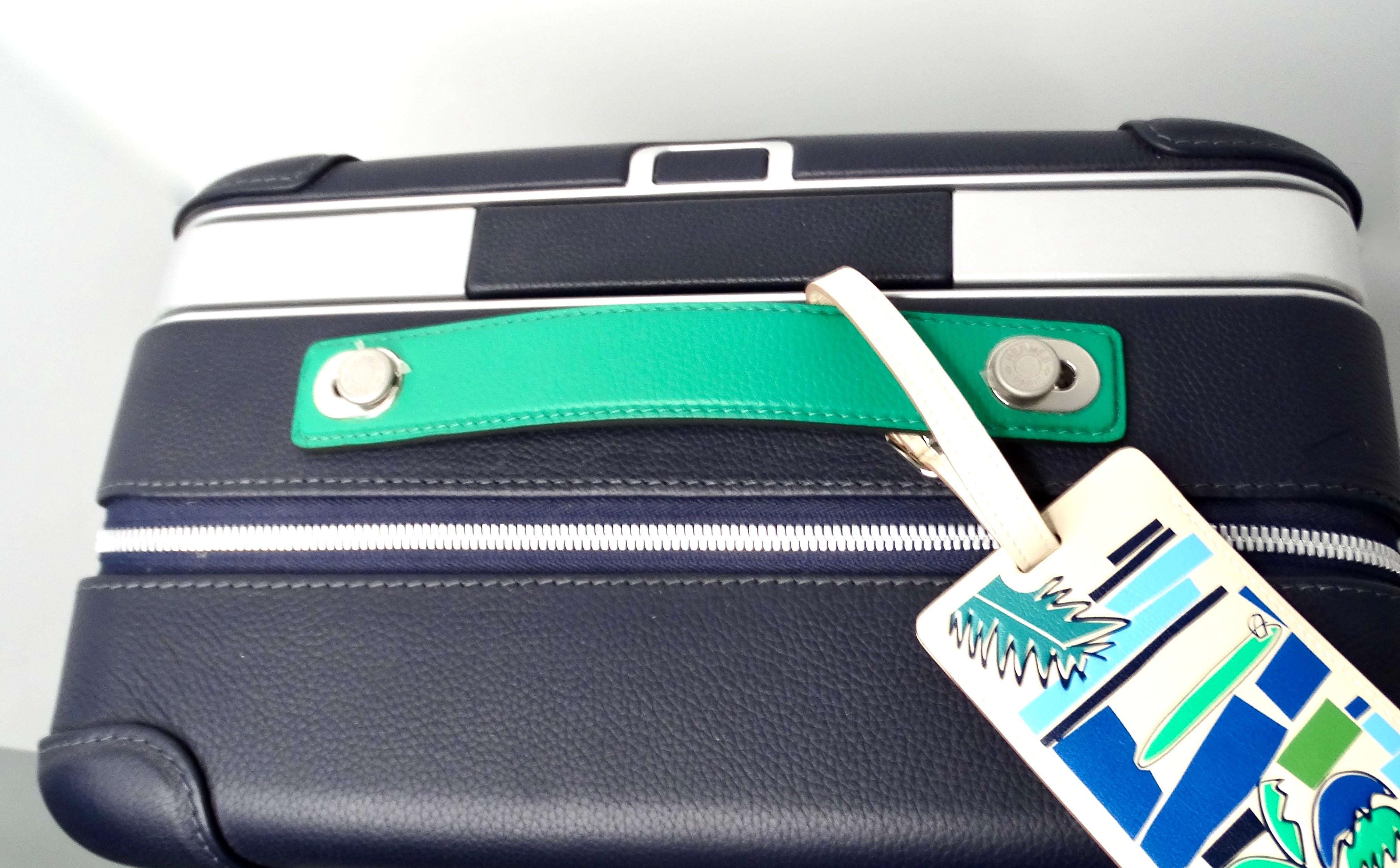 Hermes Cabine 55 Surfer Rolling Mobility Suitcase In Good Condition For Sale In Scottsdale, AZ