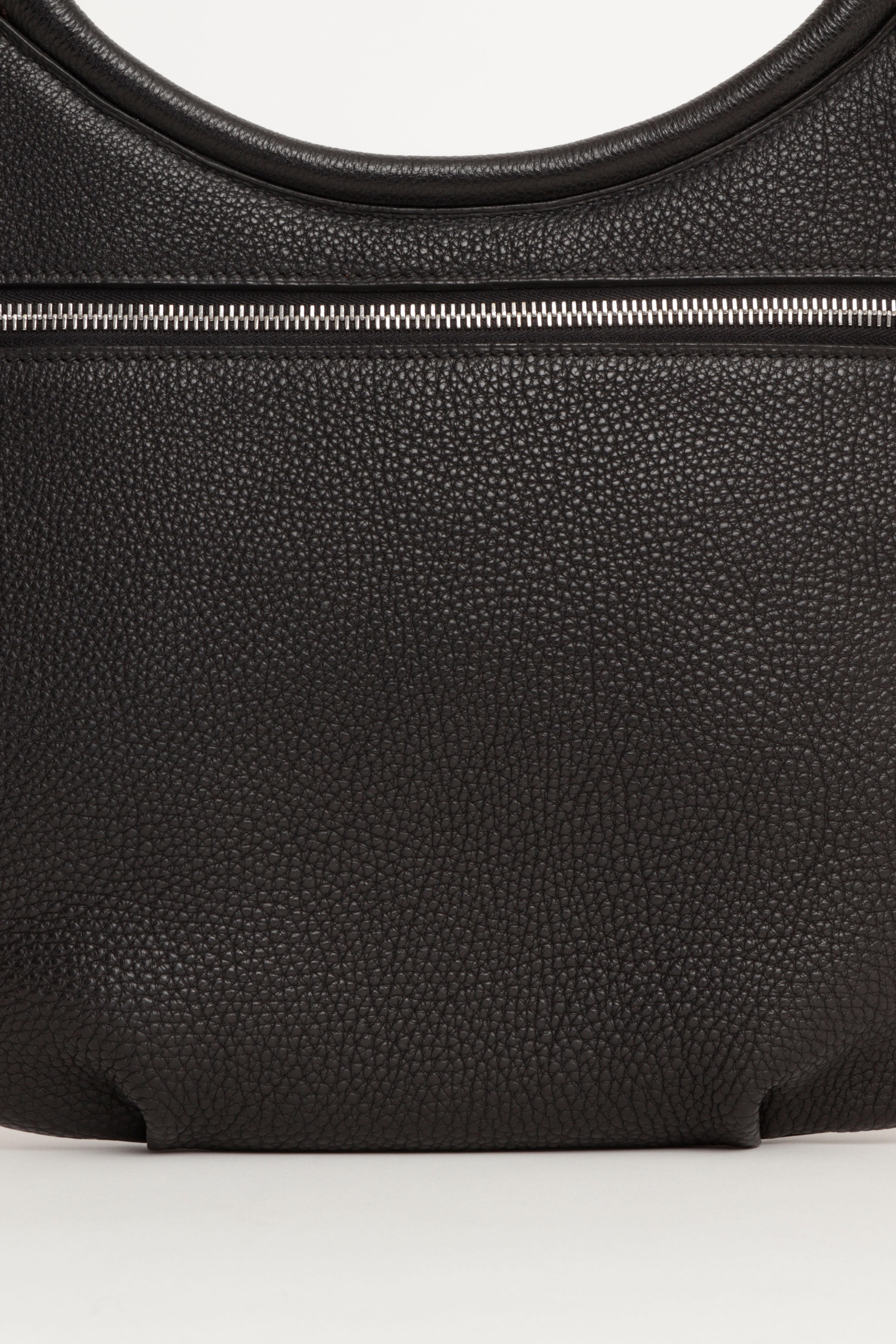 Borsa a tracolla Hermes Cacahuete in pelle nera di Togo con finiture Palladium 2001 In condizioni ottime in vendita a London, GB