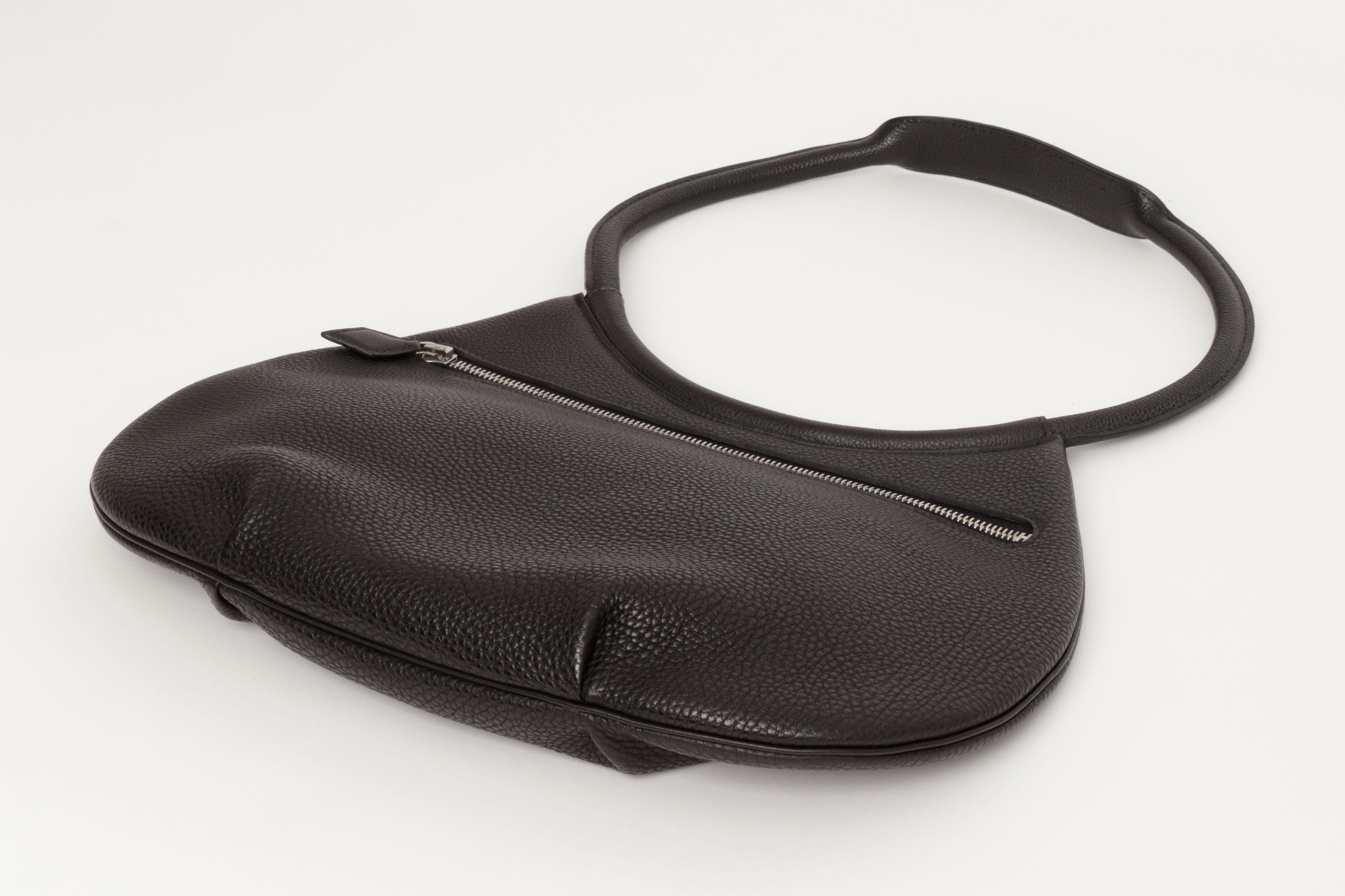 Borsa a tracolla Hermes Cacahuete in pelle nera di Togo con finiture Palladium 2001 in vendita 3