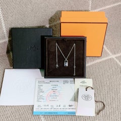 Collar Cerradura Hermès Colección Cadenas Oro Blanco Tachonado de Diamantes