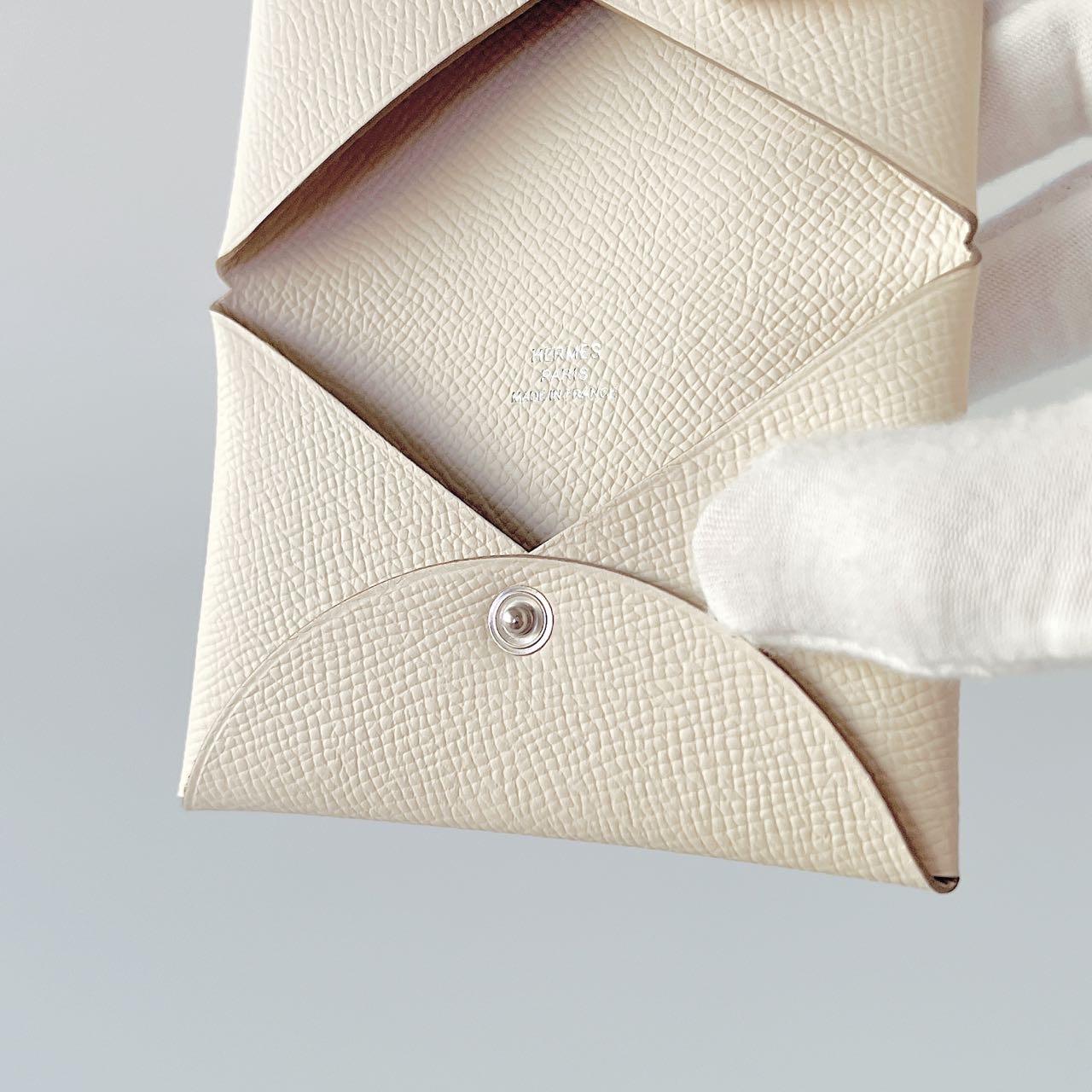 Women's Hermès Calvi Card Holder in Craie, (Cream), Epsom Leather