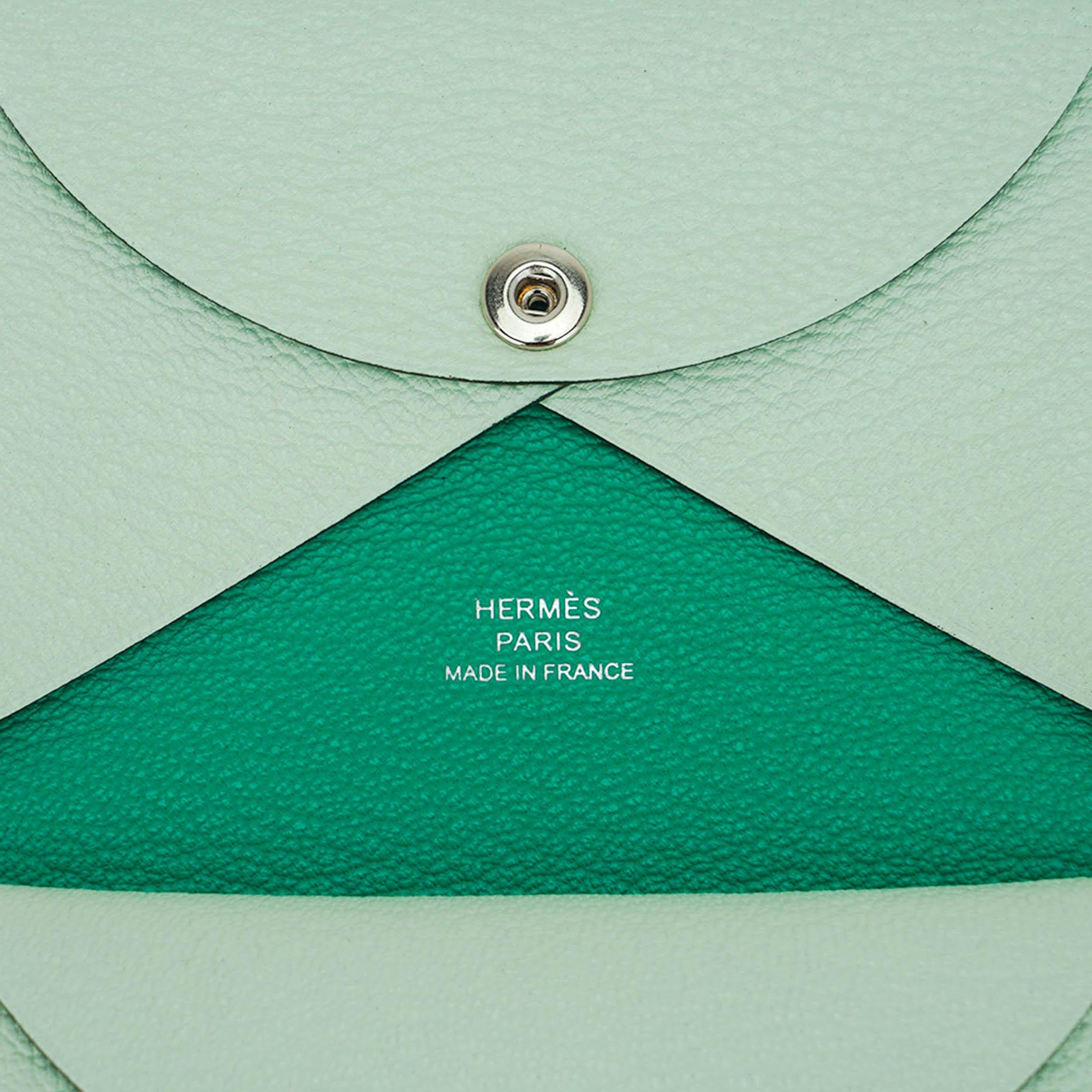 Hermes Calvi Duo Verso Card Holder Vert Fizz & Menthe Chever Leather For Sale 3