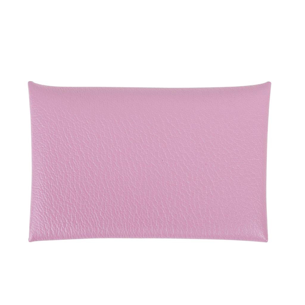 Kartenetui aus Leder von Hermes Calvi Mauve Sylvestre Mysore Chevre für Damen oder Herren im Angebot