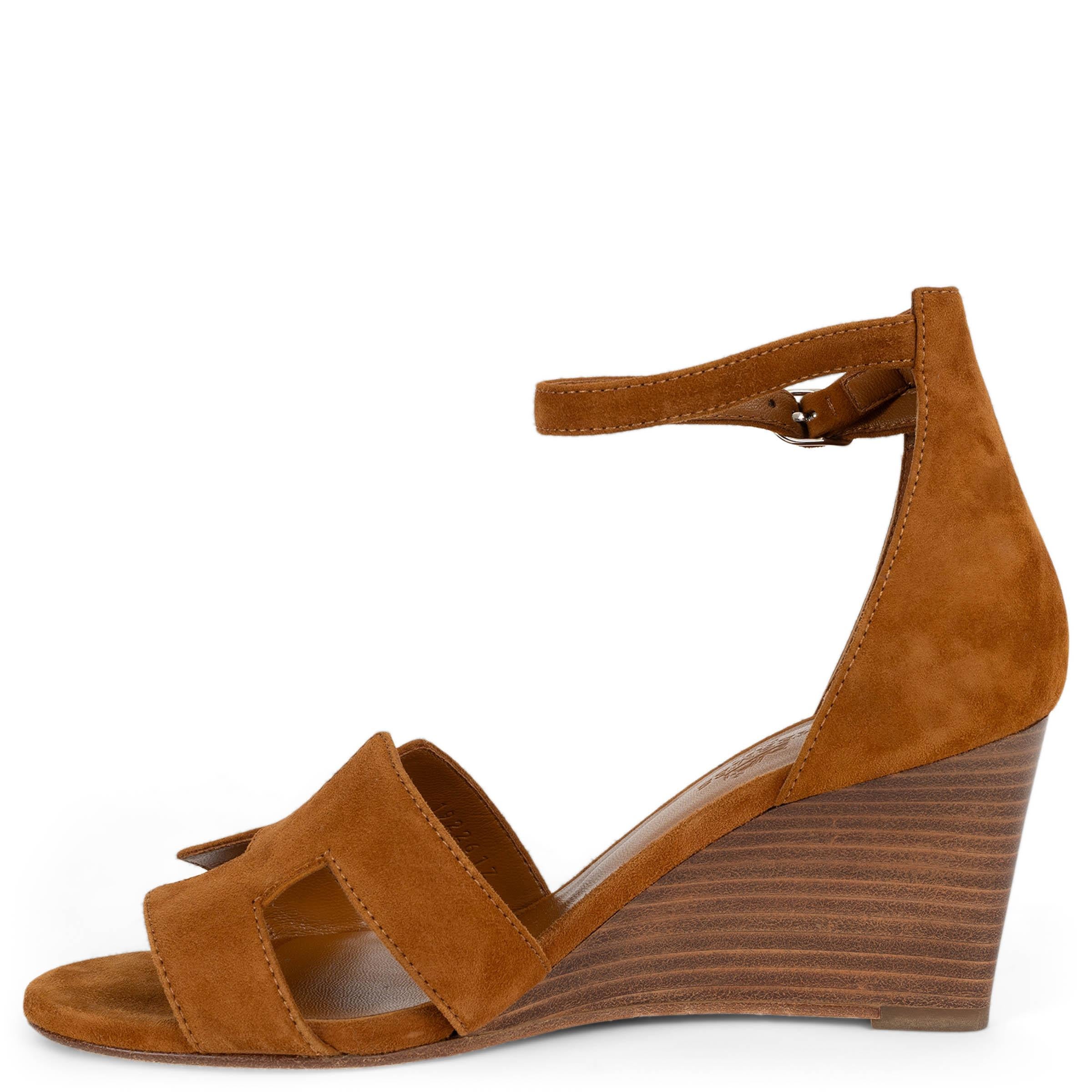 HERMES camel brown suede LEGEND WEDGE Sandals Shoes 36 In Excellent Condition For Sale In Zürich, CH