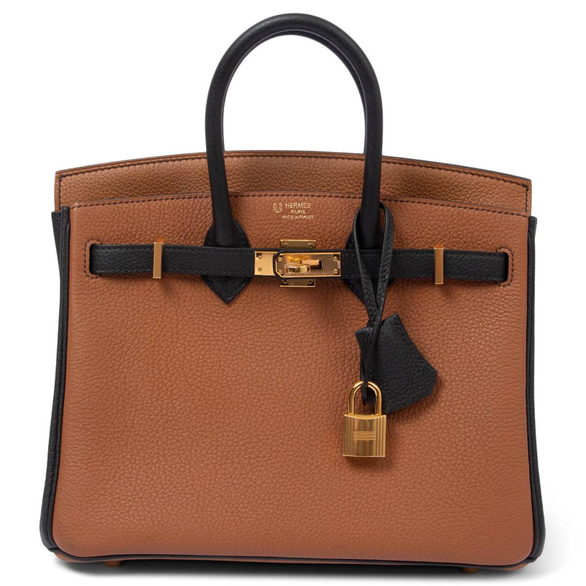 HERMES camel gold & black Togo leather BI COLOR BIRKIN 25 HSS Bag Gold RARE In Excellent Condition In Zürich, CH