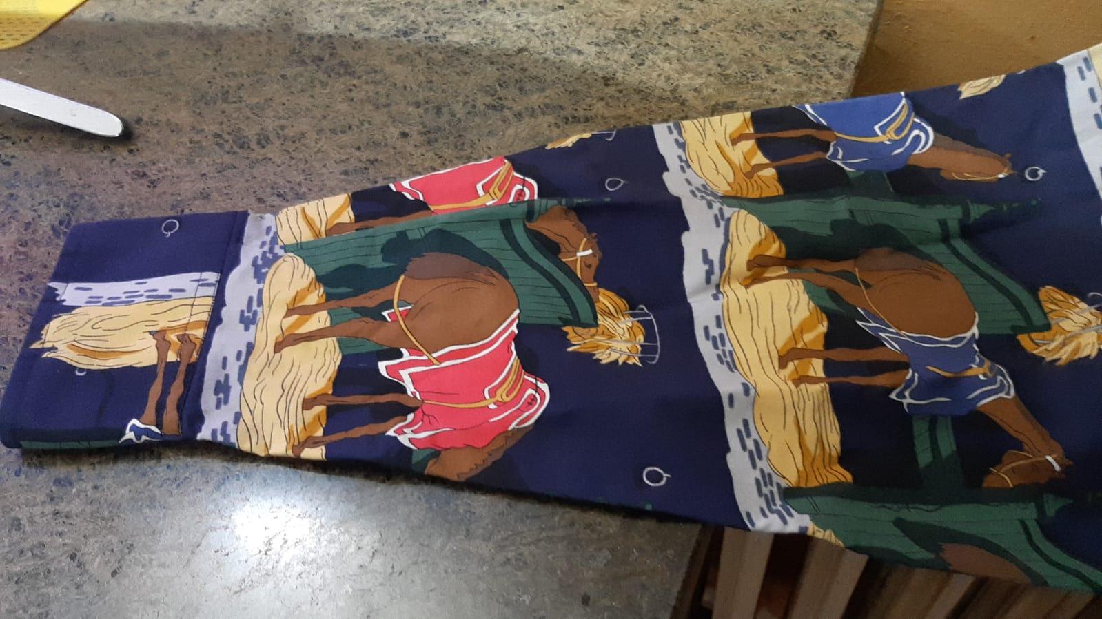 Hermès – Camicia Vintage in Cotone “Écuries / Scuderie” – Anni ’80 en vente 6