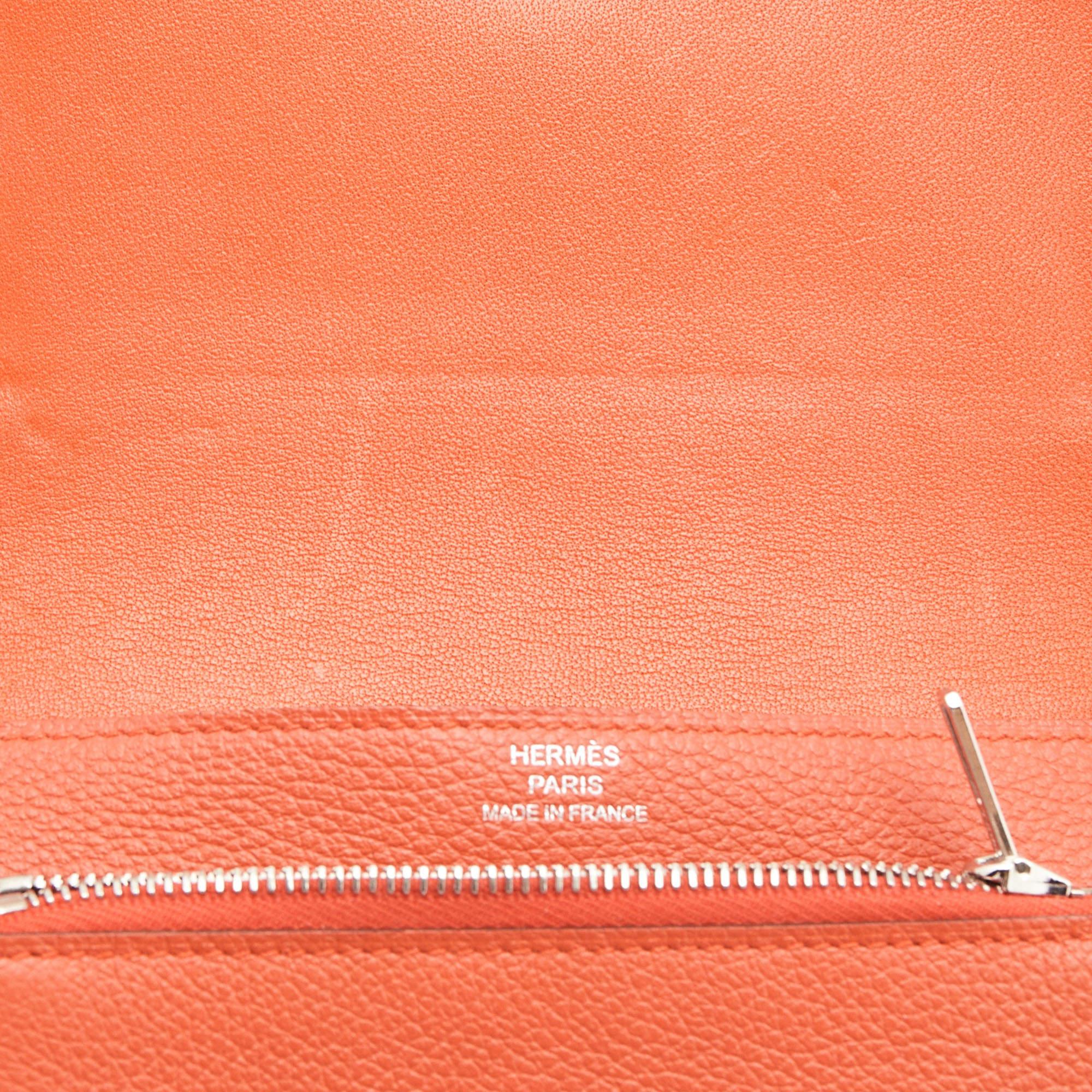 Hermes Capuccine Evercolor Leather Dogon Compact Wallet In Good Condition In Dubai, Al Qouz 2