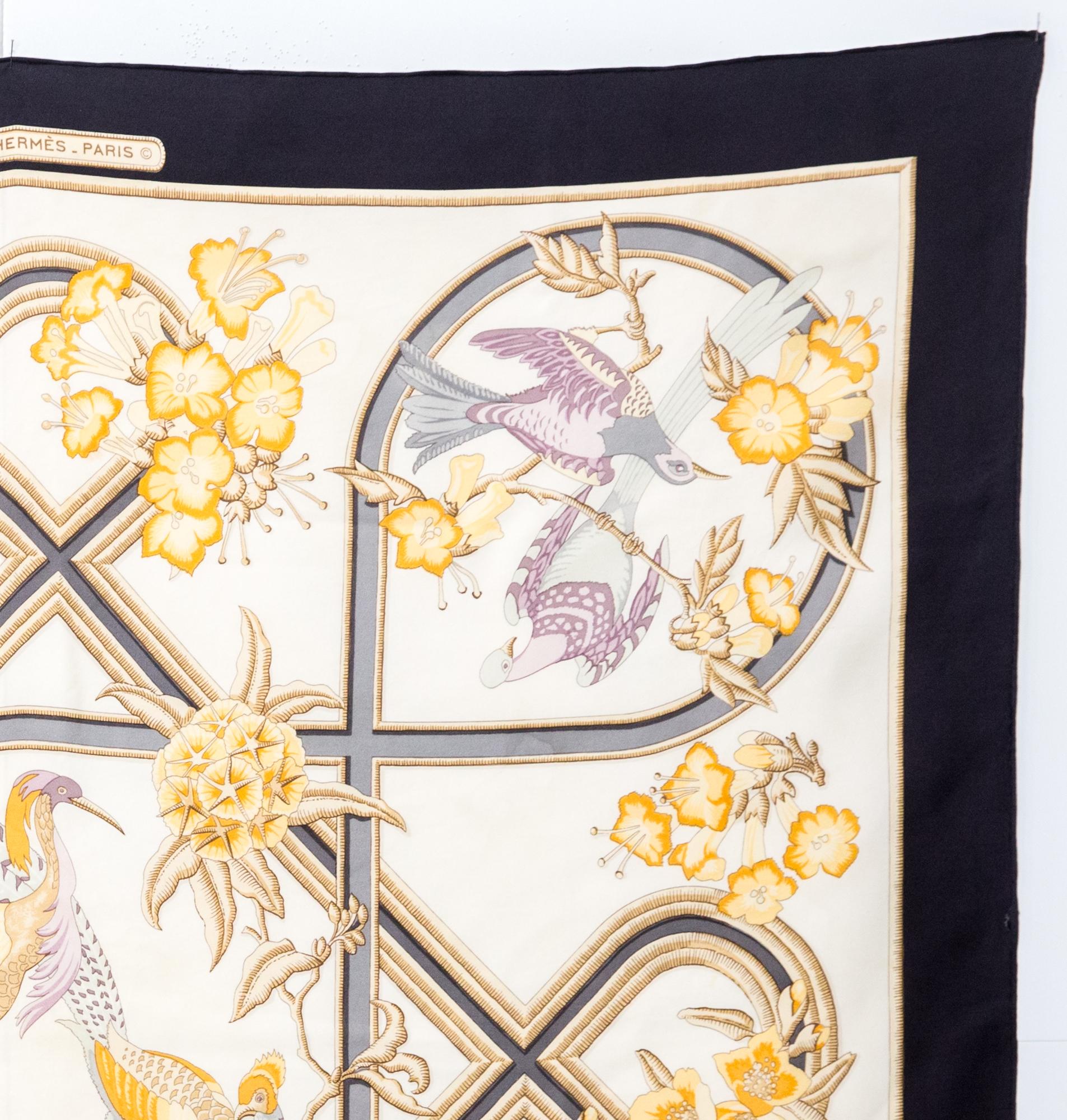 Hermes Caraïbes by C Vauzelles Silk Scarf In Good Condition For Sale In Paris, FR