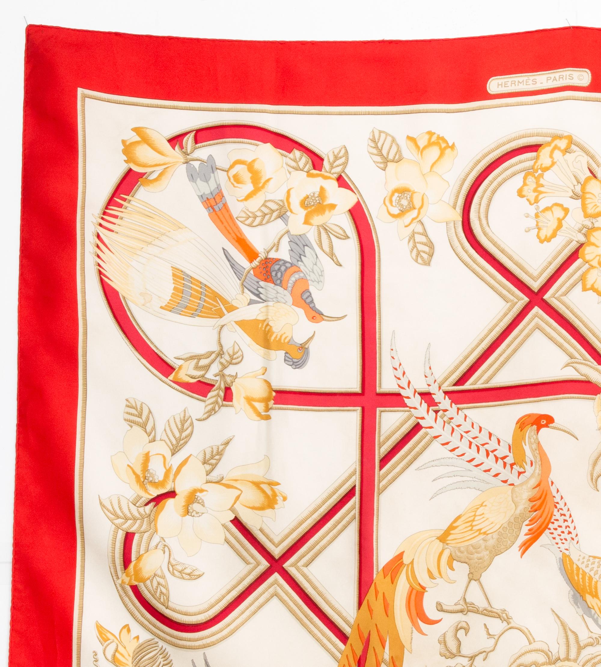 Bianco Sciarpa in seta Hermes Caraibes by Christiane Vauzelles in vendita