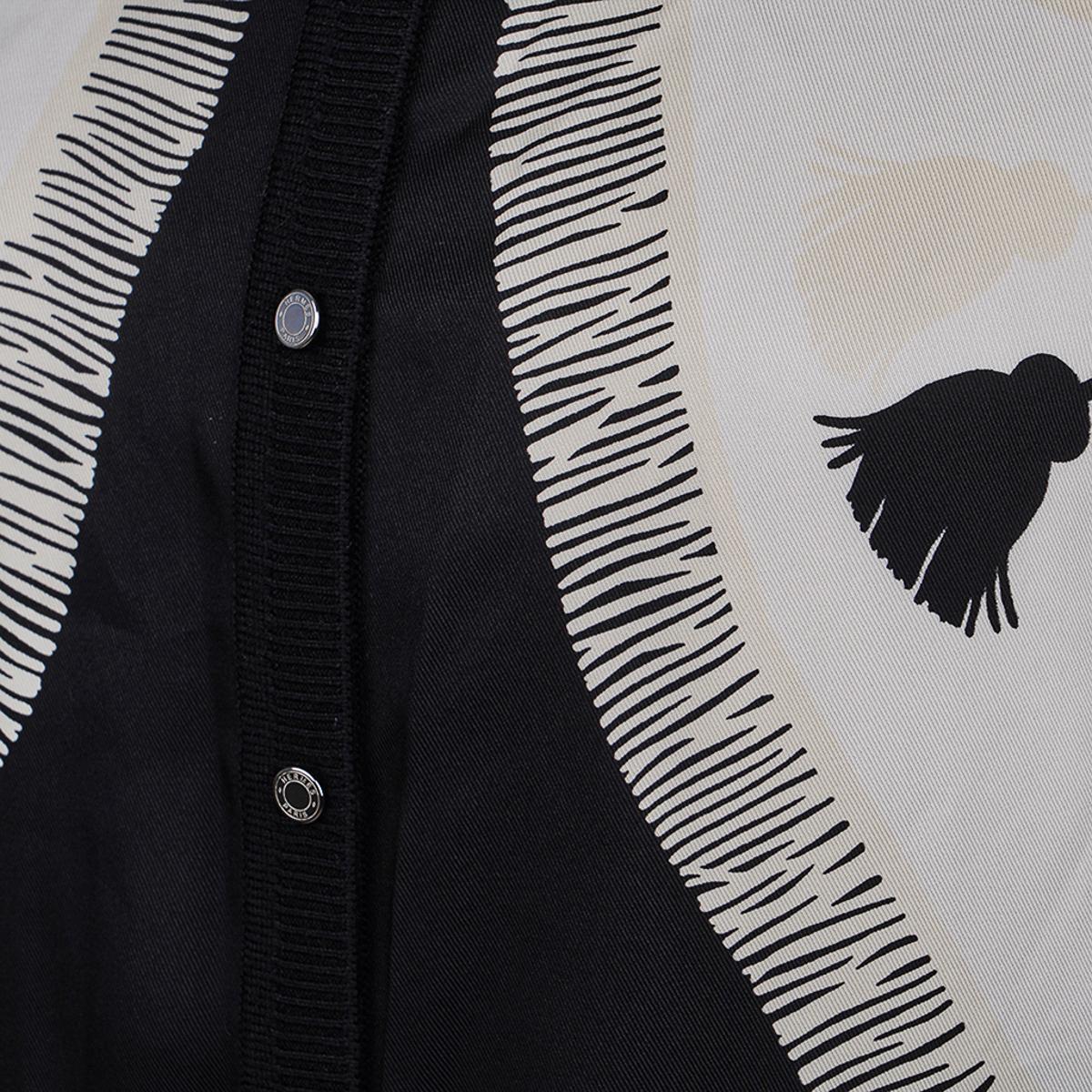 Hermes Poste et Cavalerie Cardigan Court Twillaine Black and White 42 In New Condition For Sale In Miami, FL
