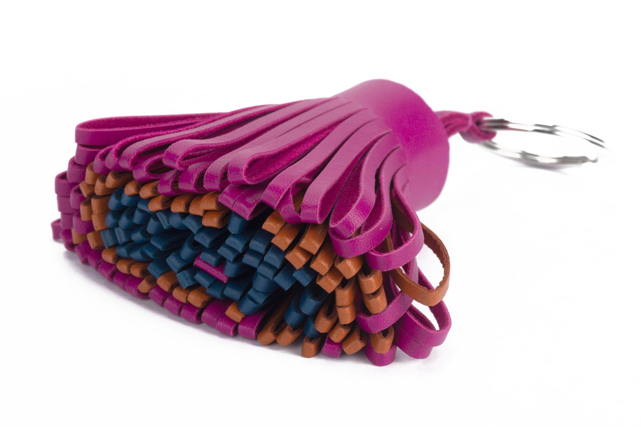 Hermès Carmen Schlüsselanhänger Multicolor NIB (Violett)