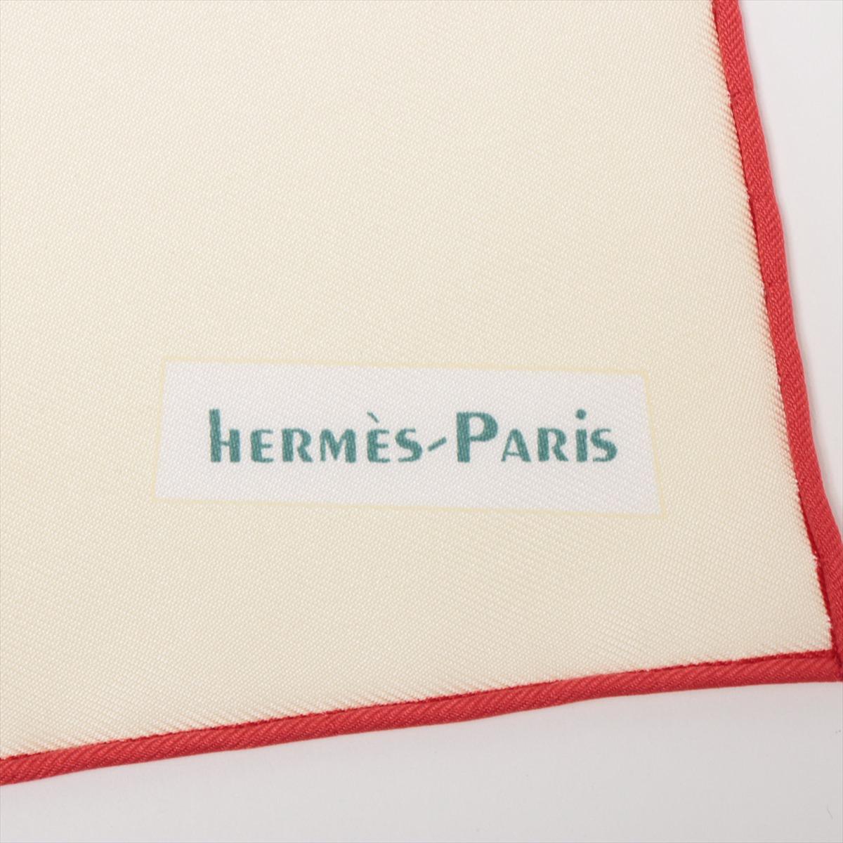 Hermès Carré 45 Just Married Scarf Beige For Sale 3