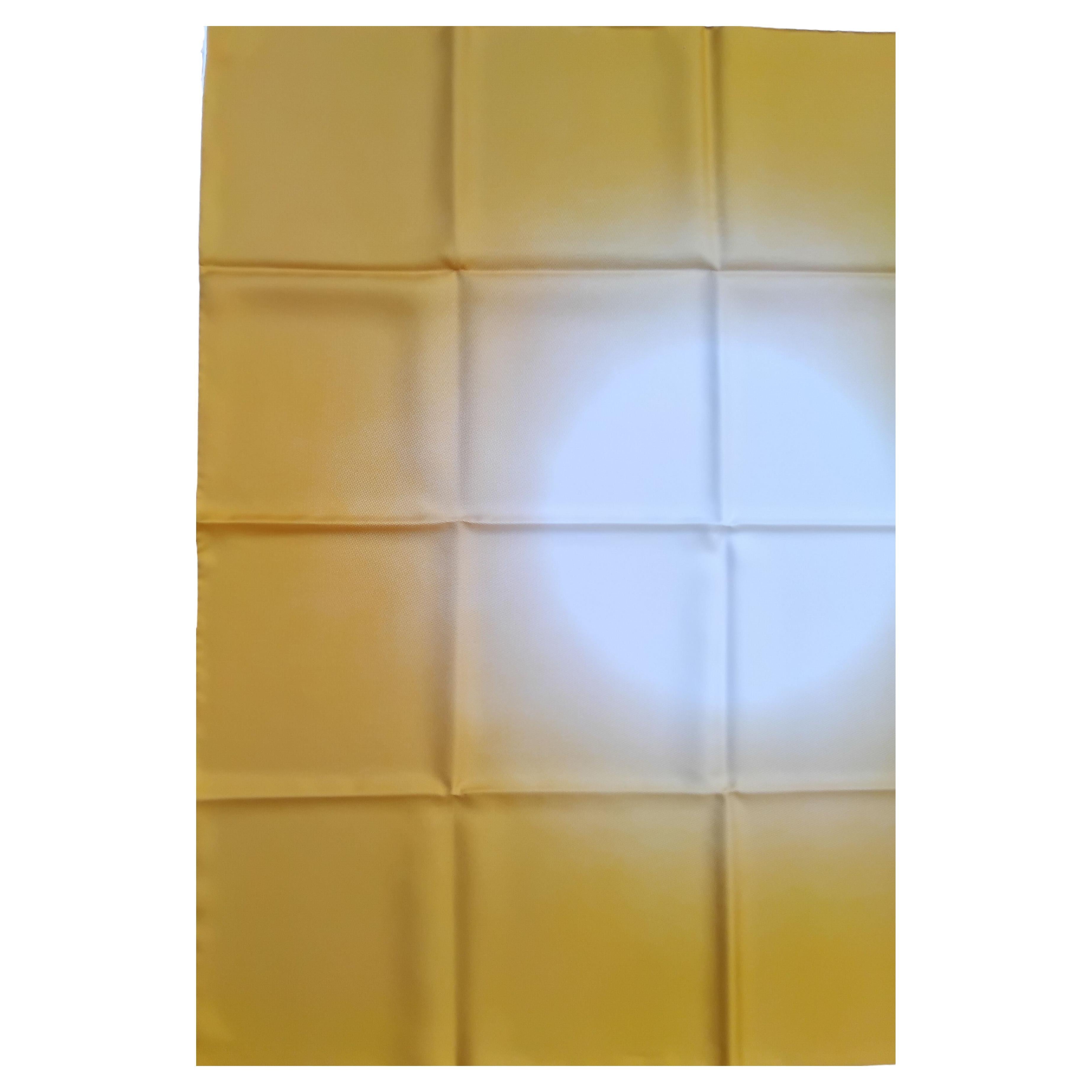 Brown Hermès Carre Lumiere Gold Sik Scarf 90 cm For Sale