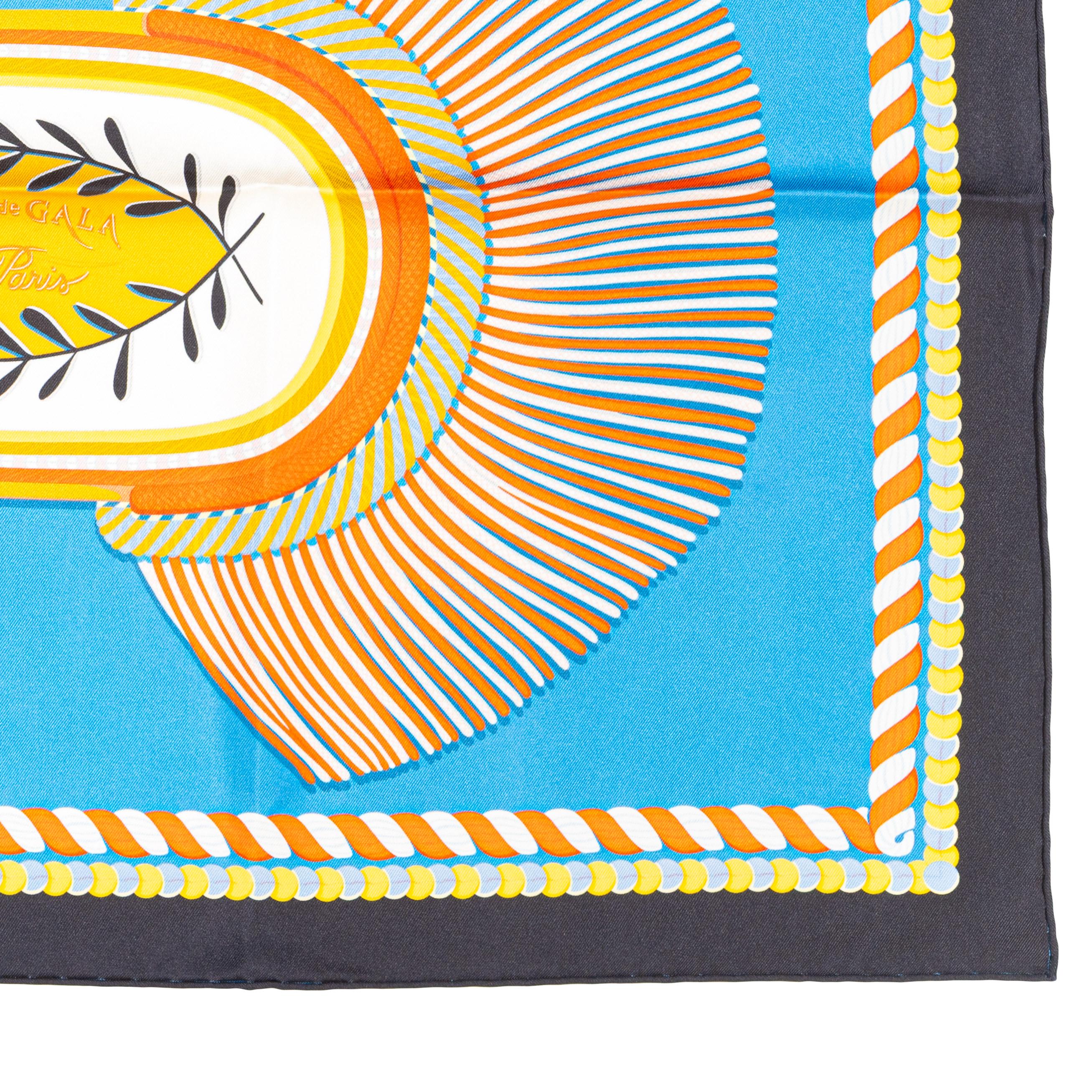 Hermes Carré Silk - Epaulettes de Gala - Double Face - Marine Bleu - New S Tag im Angebot 8