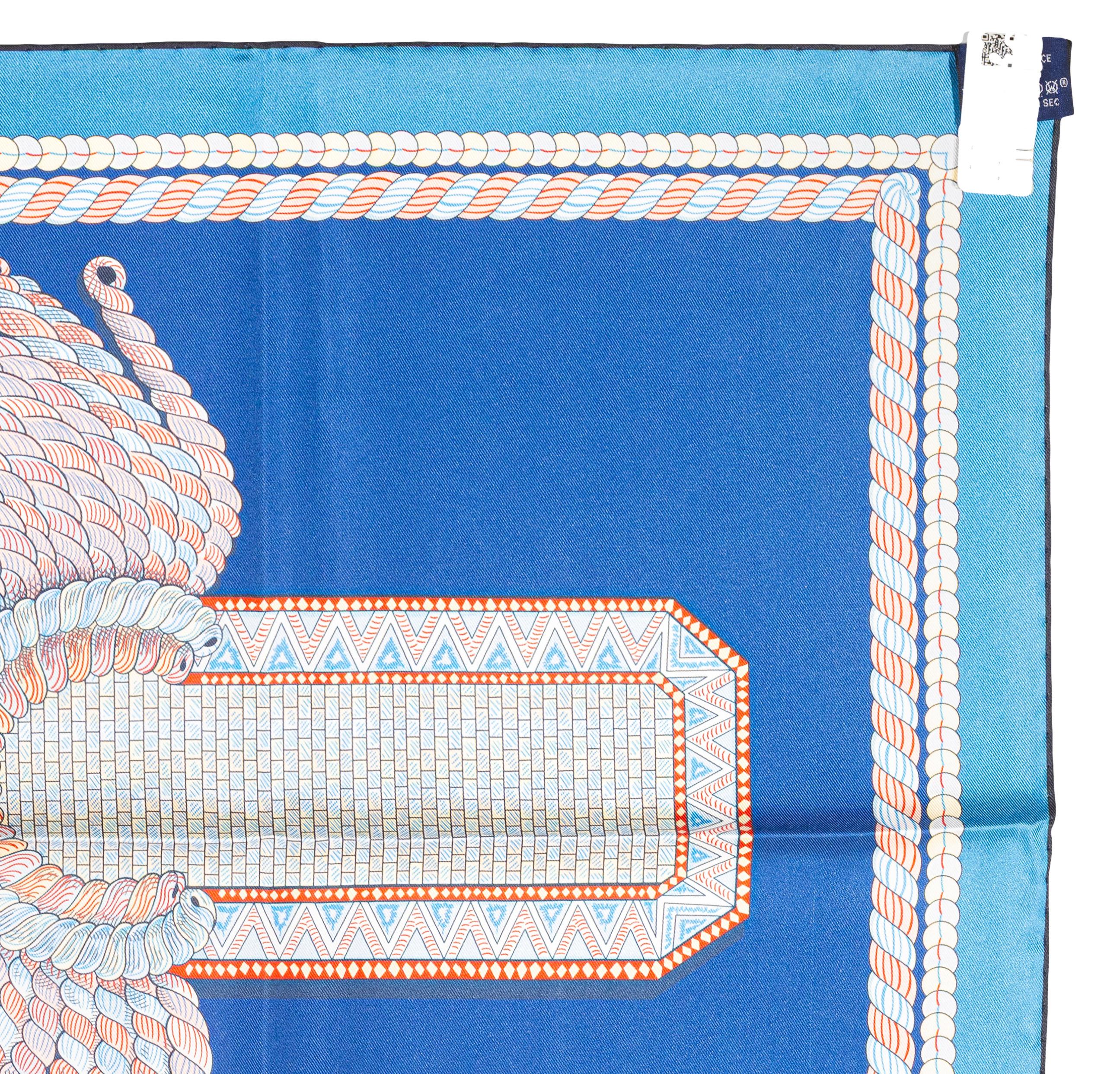 Hermes Carré Silk - Epaulettes de Gala - Double Face - Marine Bleu - New S Tag im Angebot 11